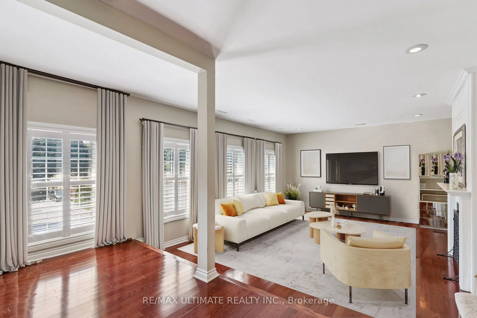 1 Versailles Court