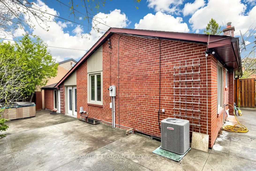 36 Bradgate Road