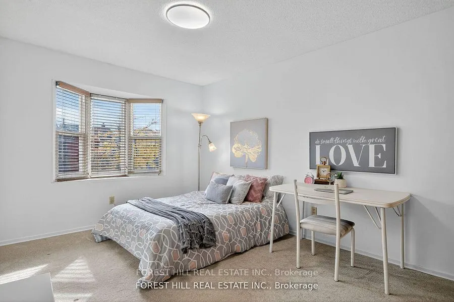 38 Carnival Court