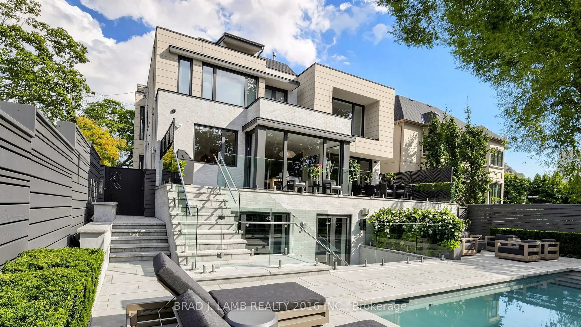 22 Glenayr Road