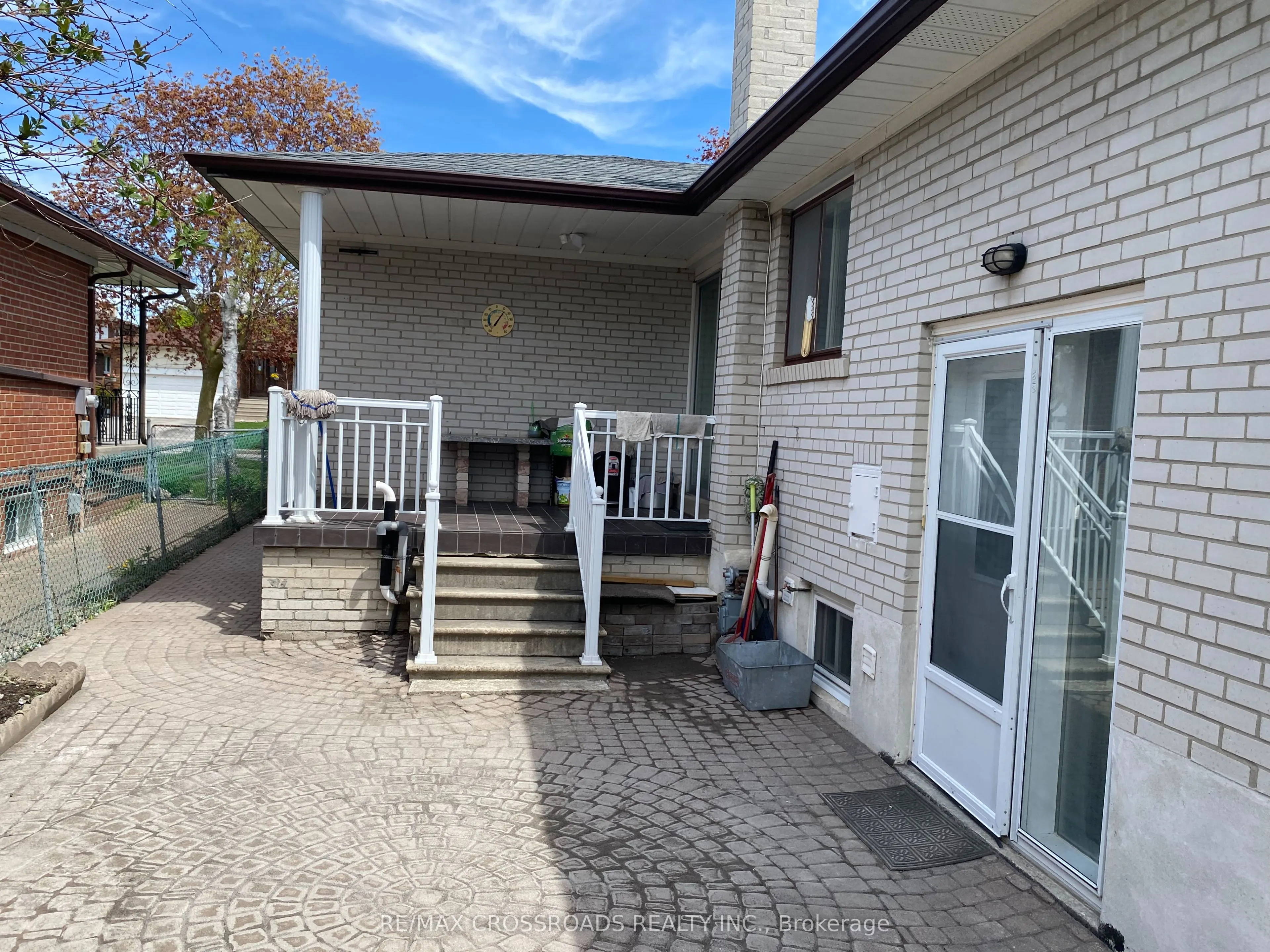 91 Bickerton Crescent