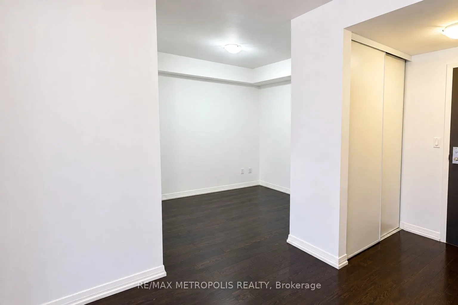 460 Adelaide Street E #520