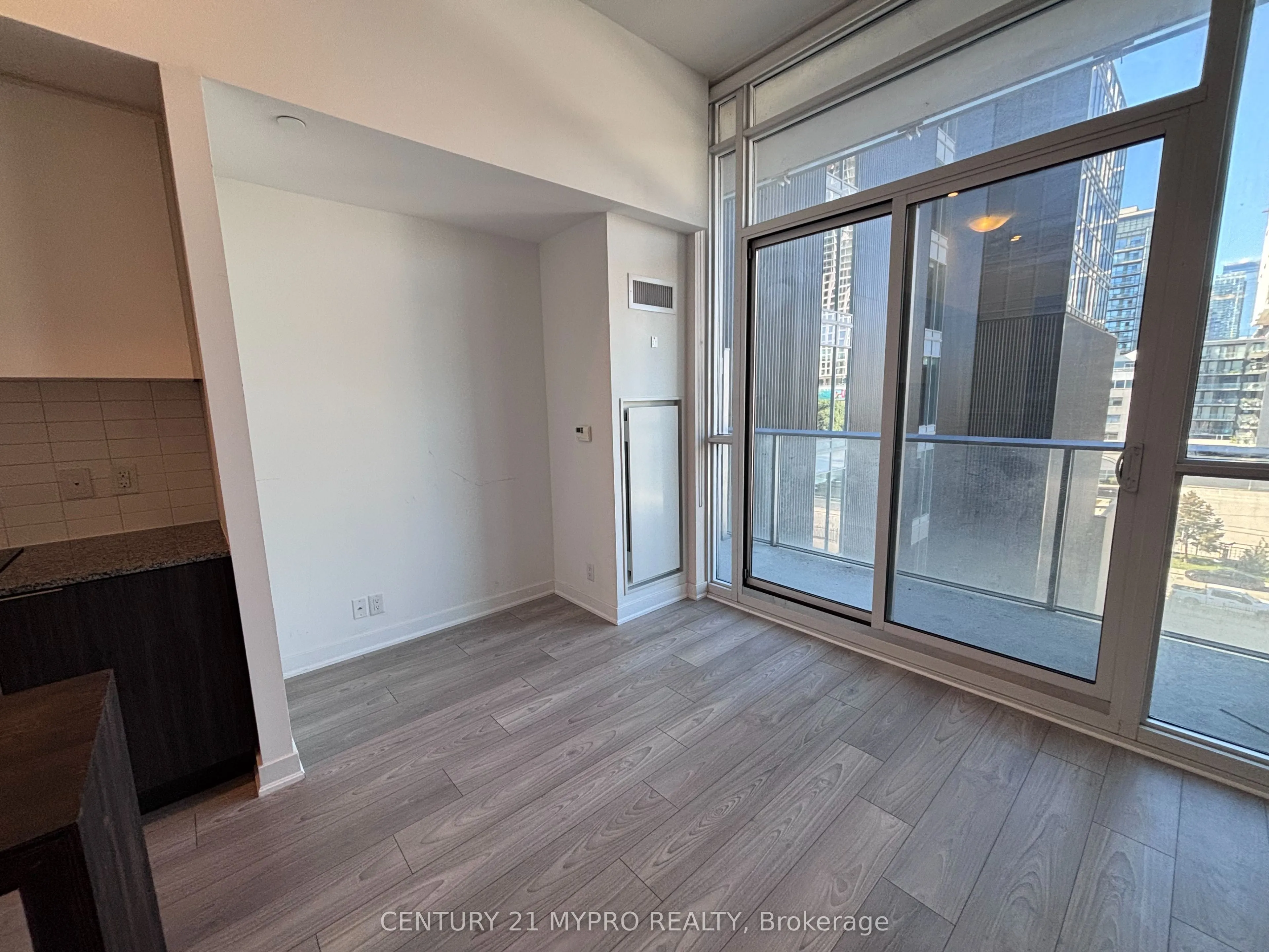 120 Parliament Street #1801