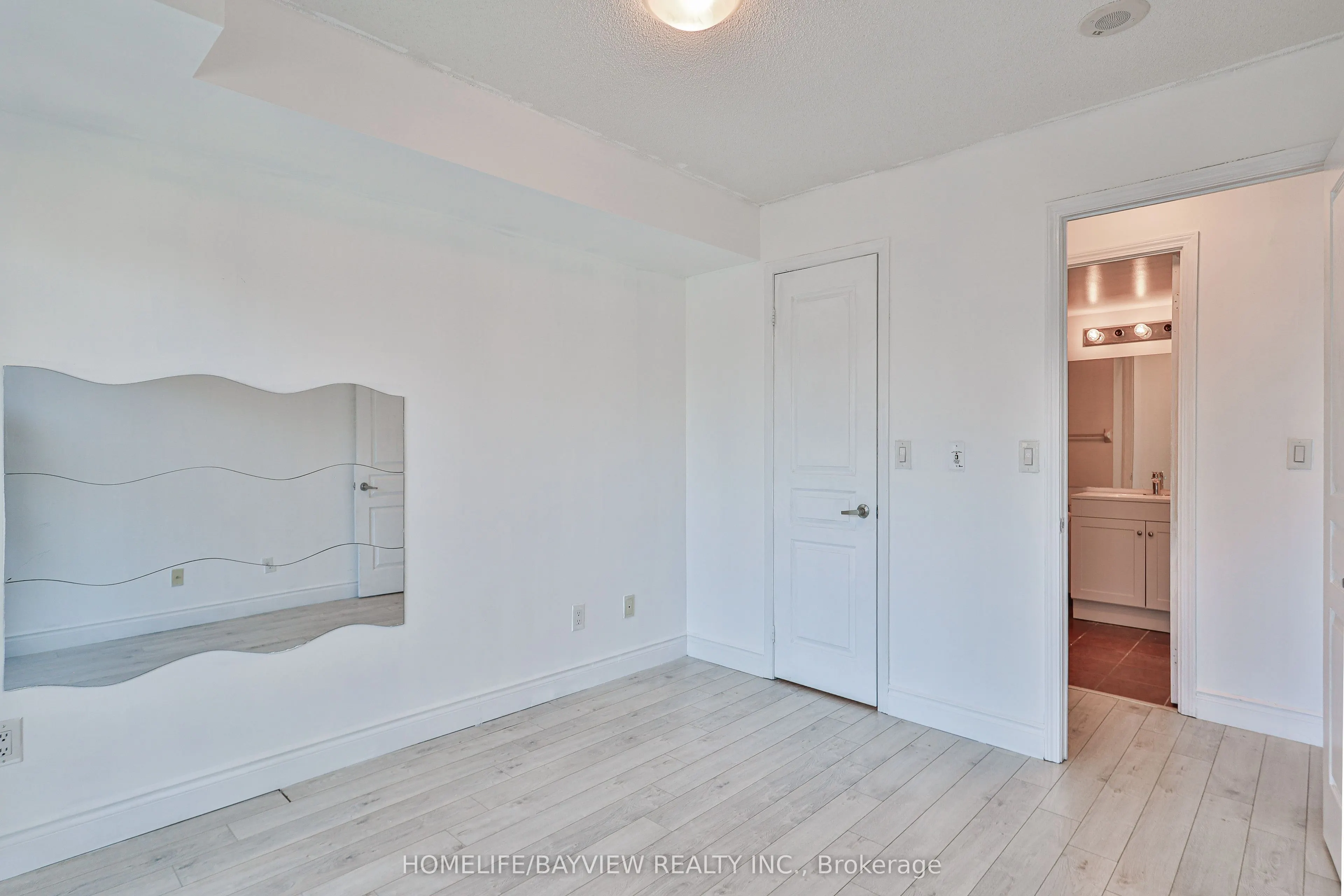 503 Beecroft Road #LPH08
