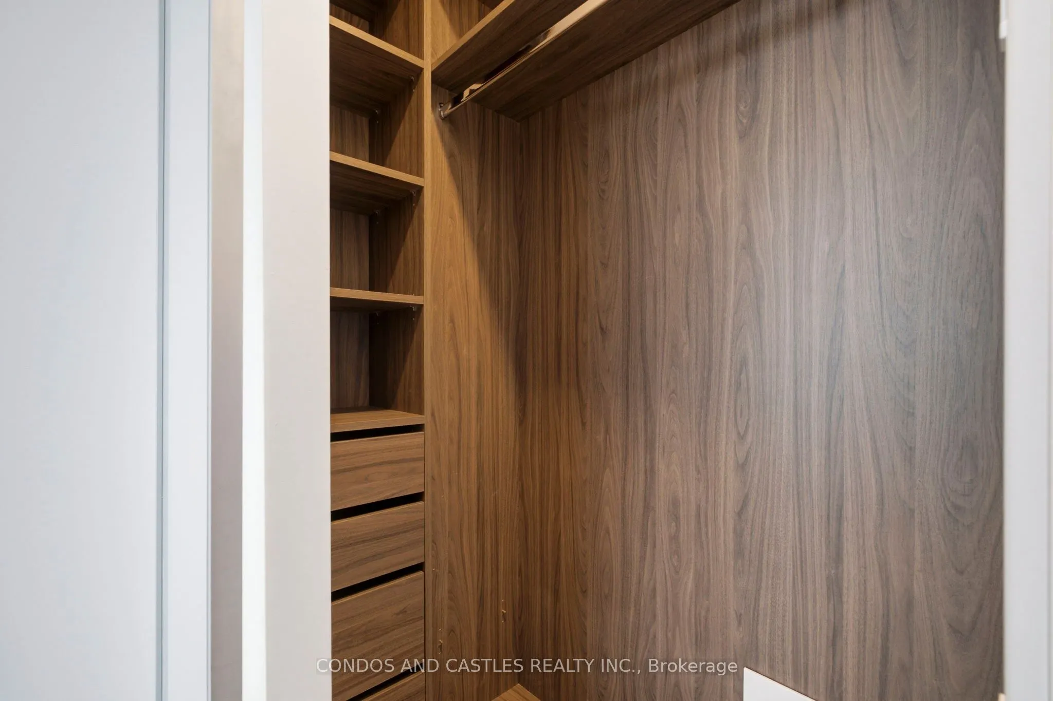 29 Green Trail Court #2012