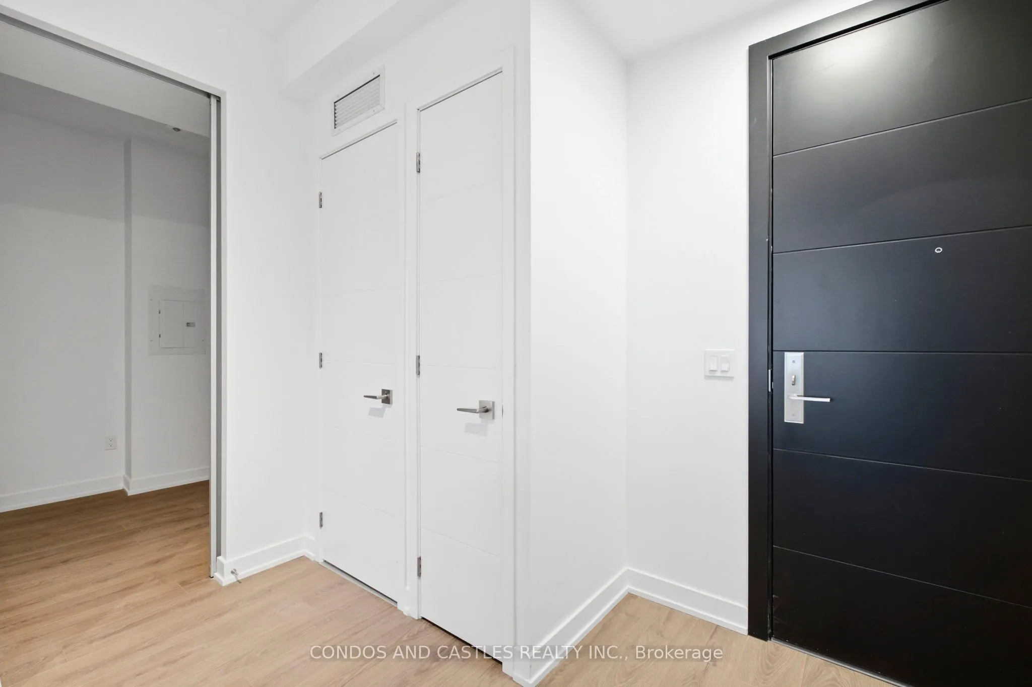 29 Green Trail Court #2012