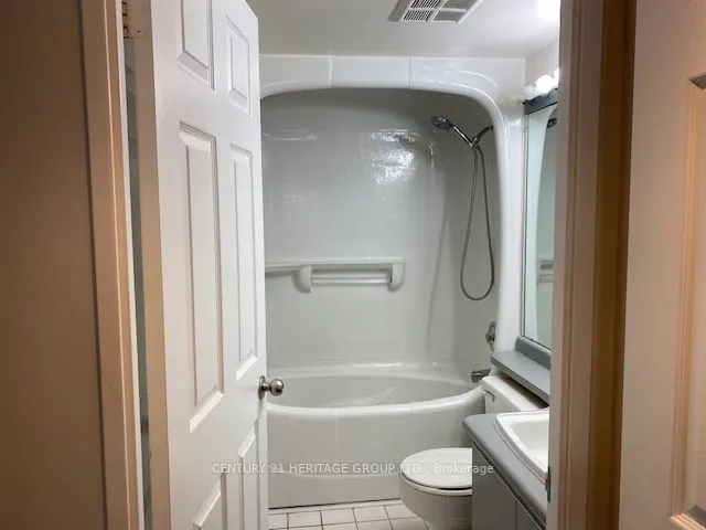 7 Bishop Avenue #1204