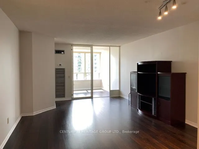7 Bishop Avenue #1204
