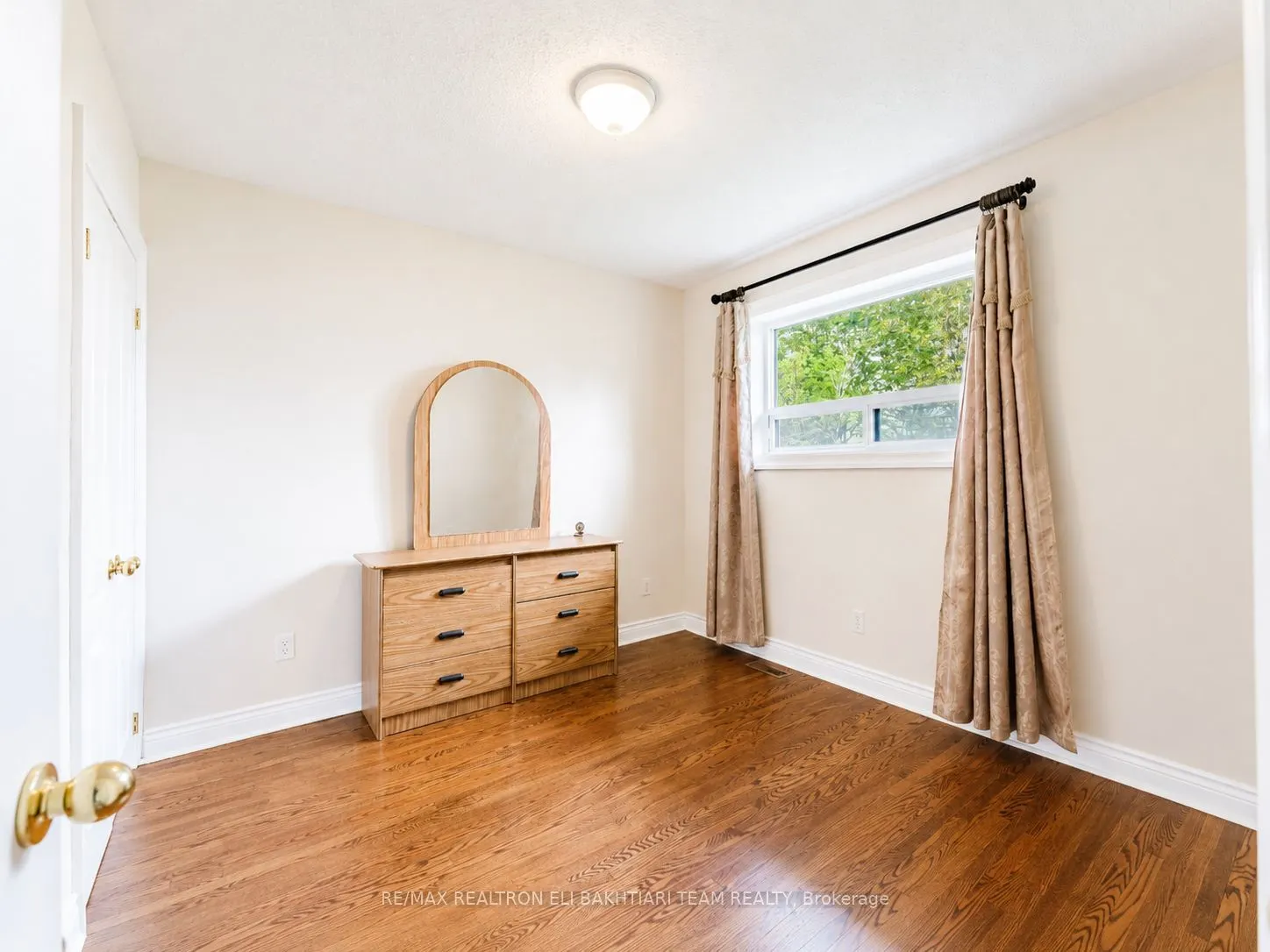 180 Woodsworth Road