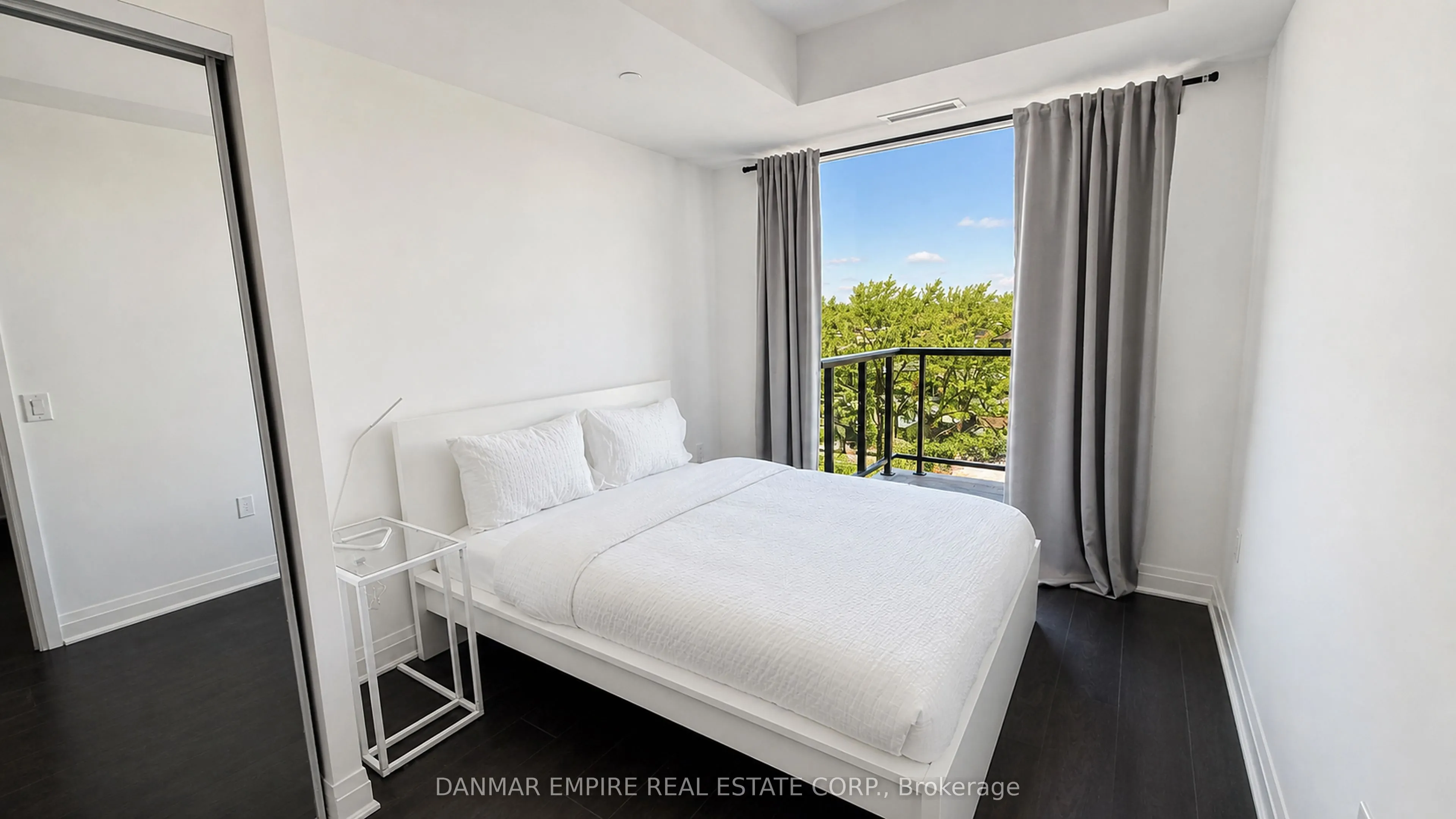 700 Sheppard Avenue W #613