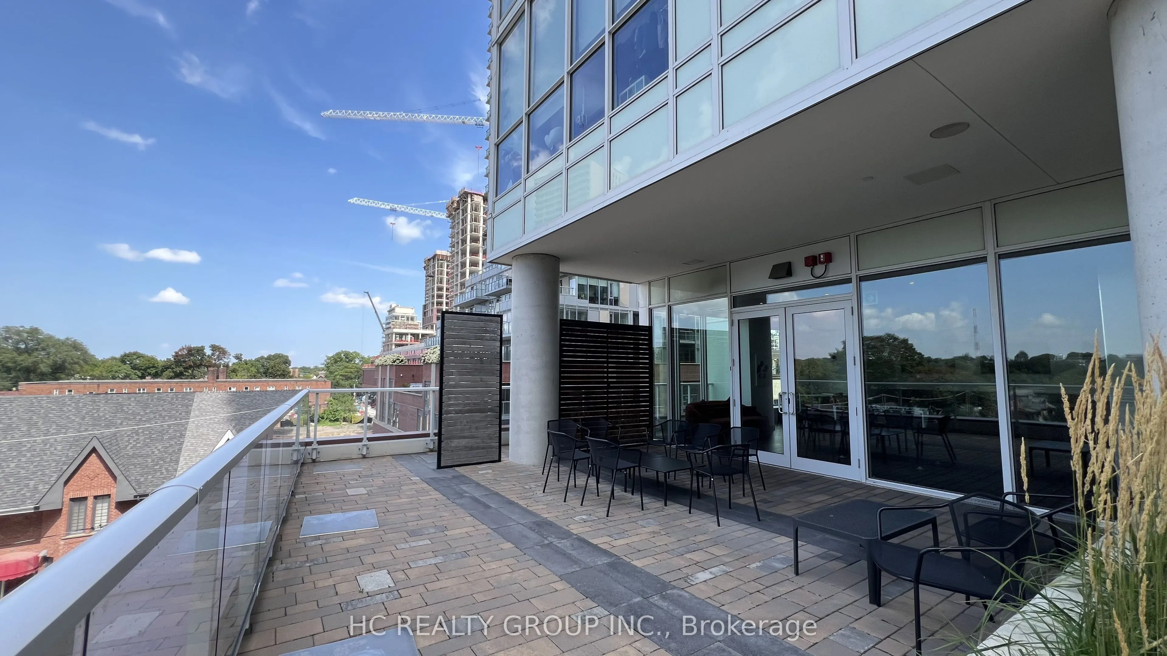 33 Helendale Avenue #2503