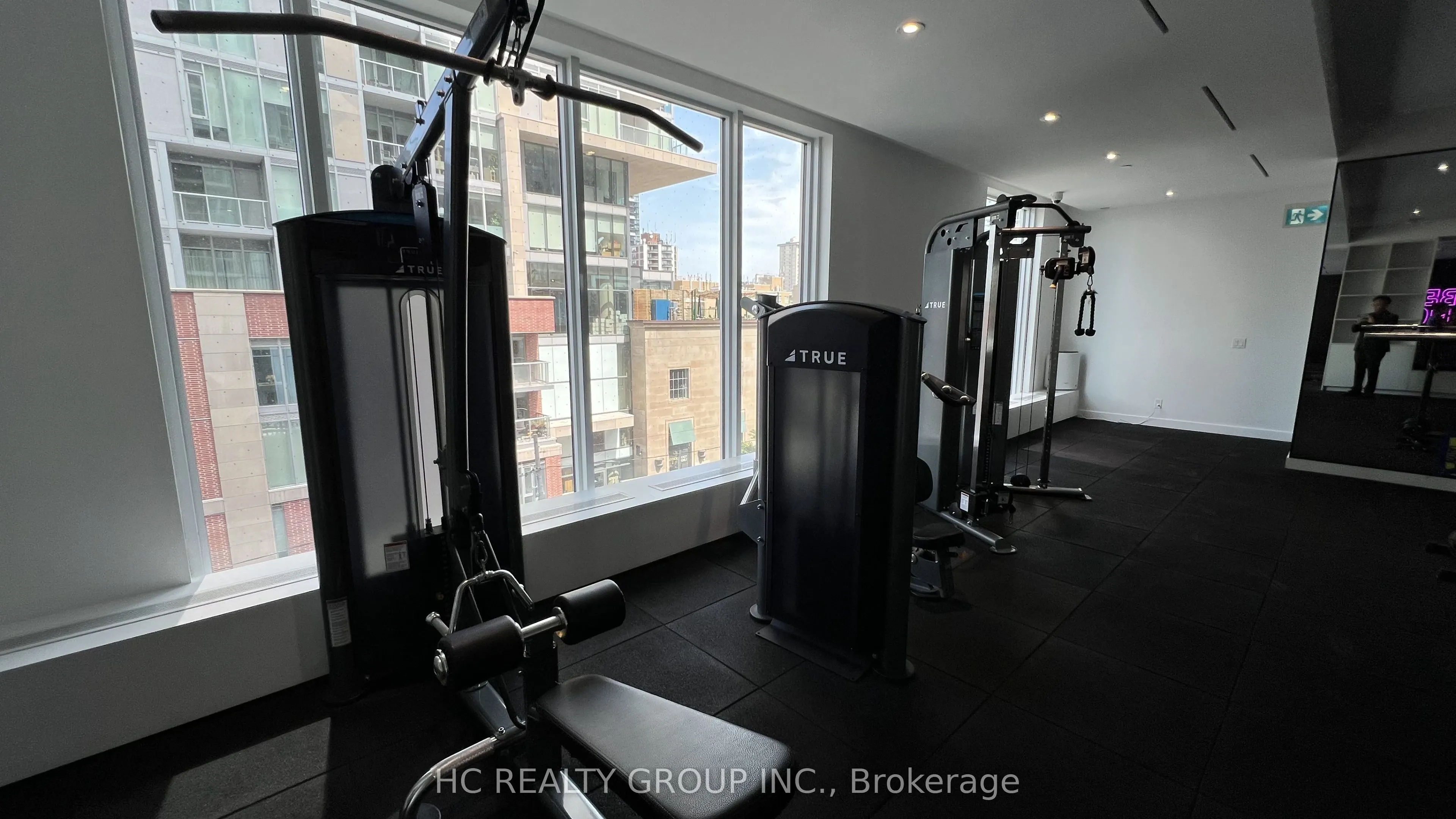 33 Helendale Avenue #2503