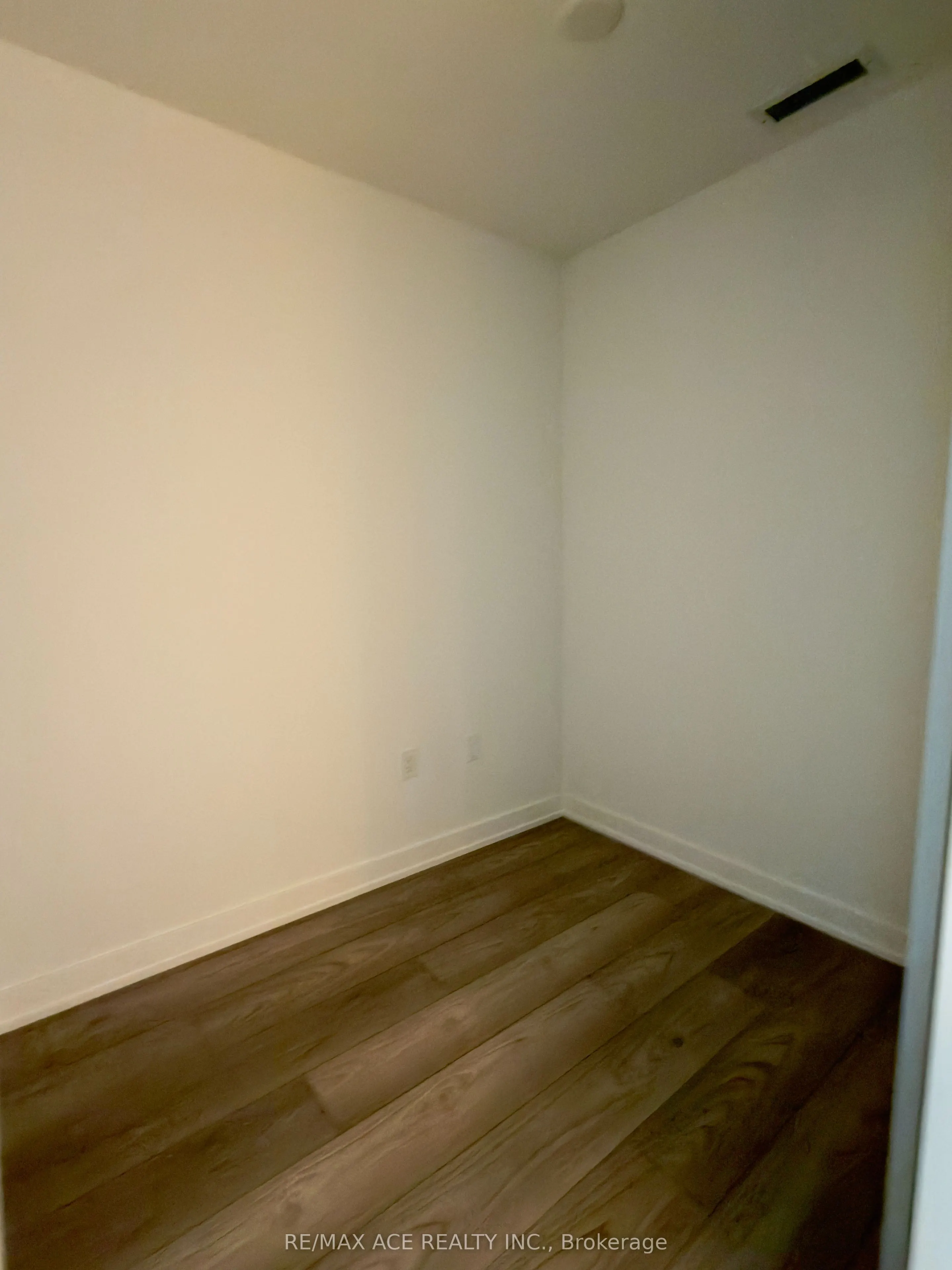 110 Broadway Avenue #2213