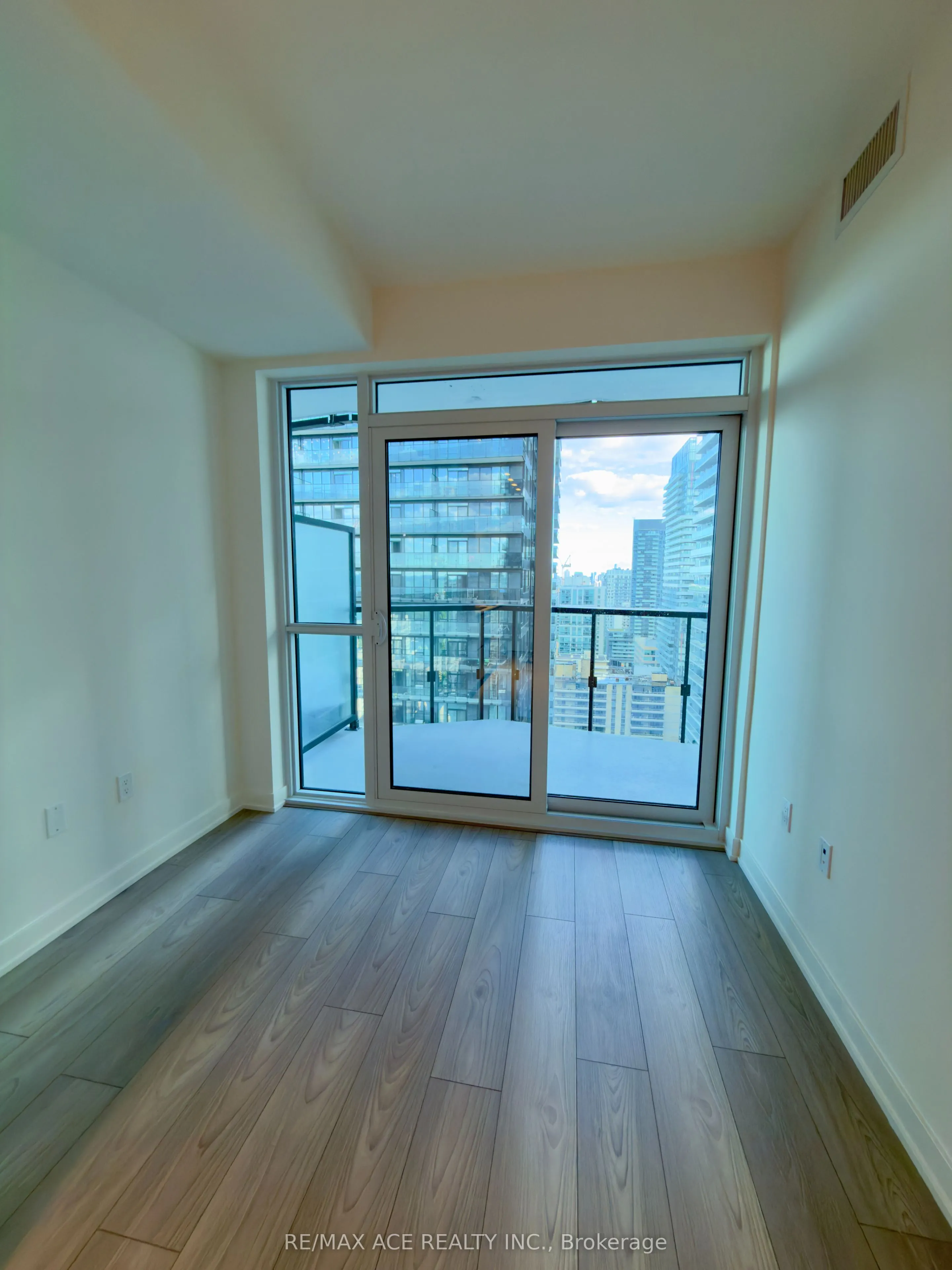 110 Broadway Avenue #2213