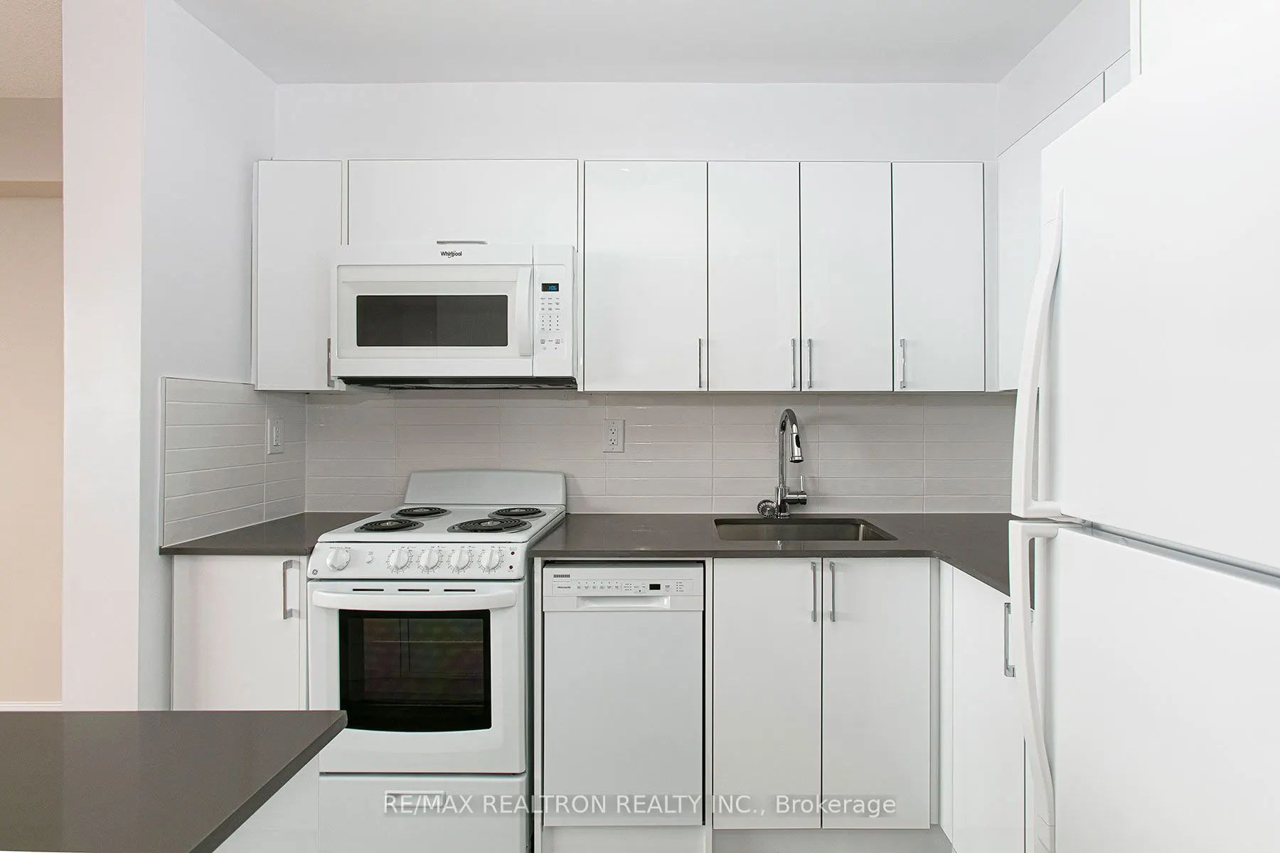 666 Spadina Avenue #1611