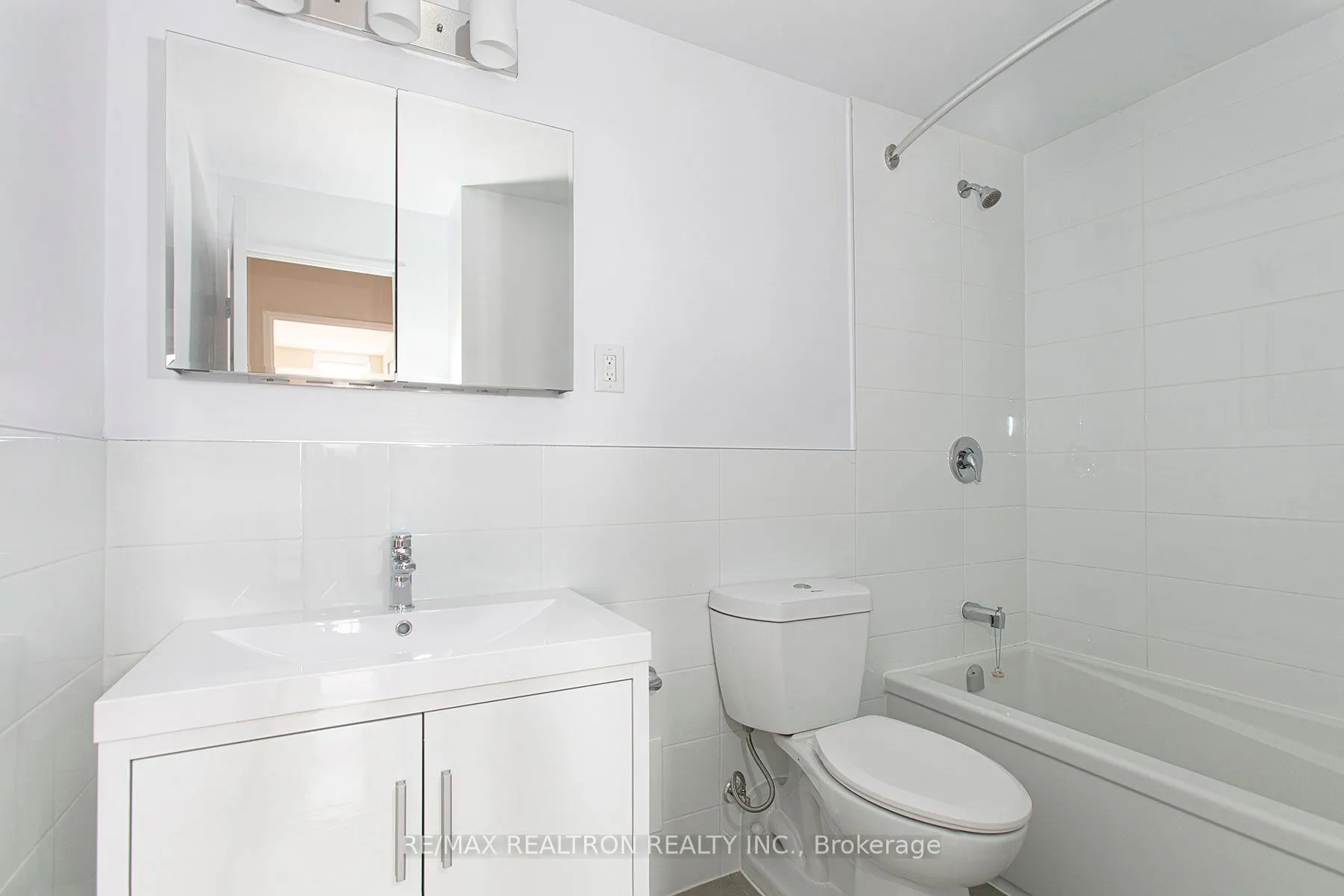 666 Spadina Avenue #1611