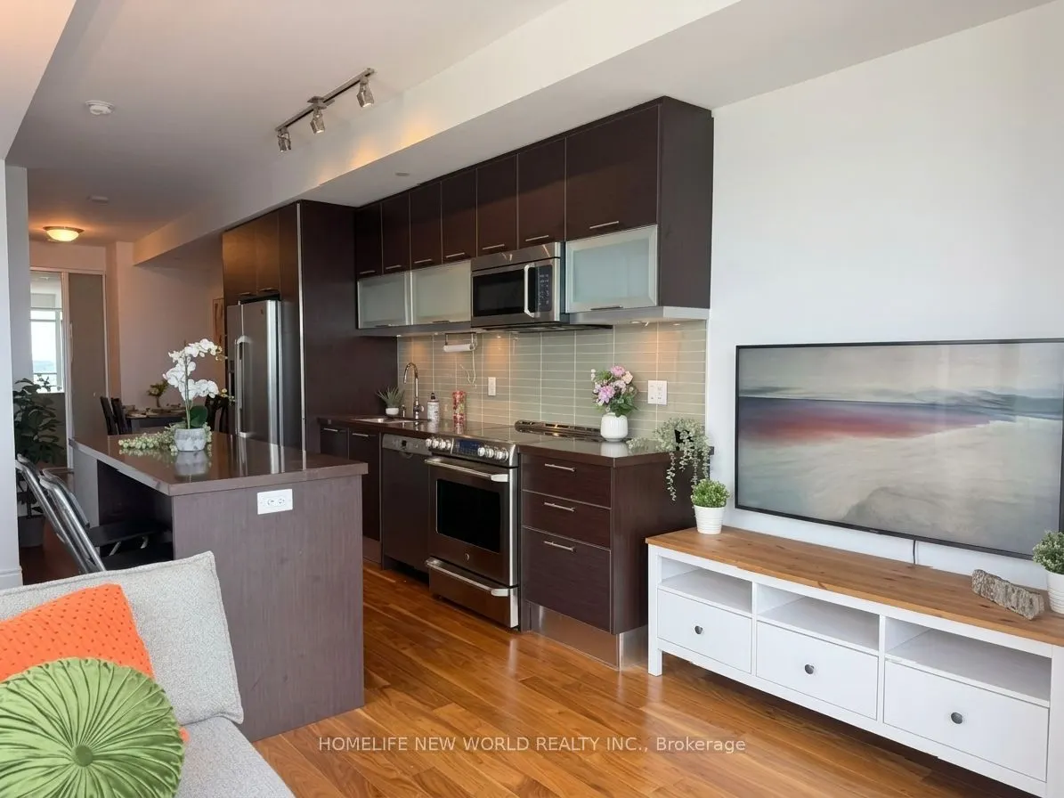 388 Yonge Street #6101