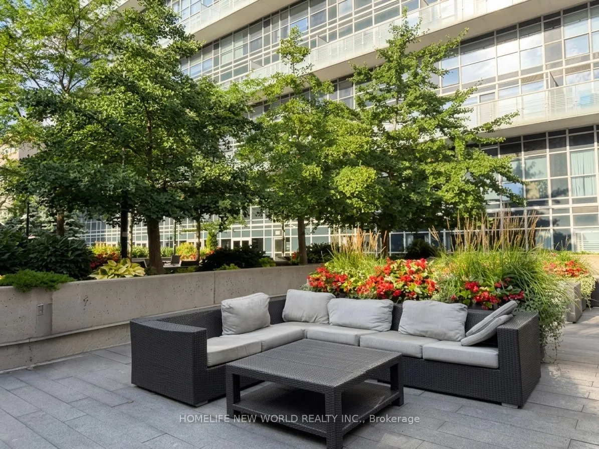 388 Yonge Street #6101