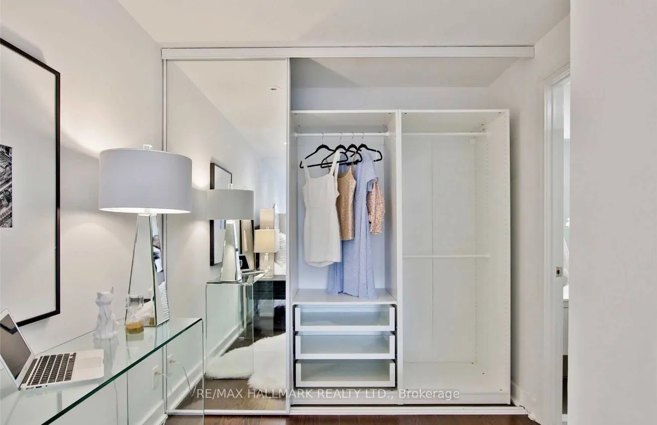 5 Hanna Avenue #108