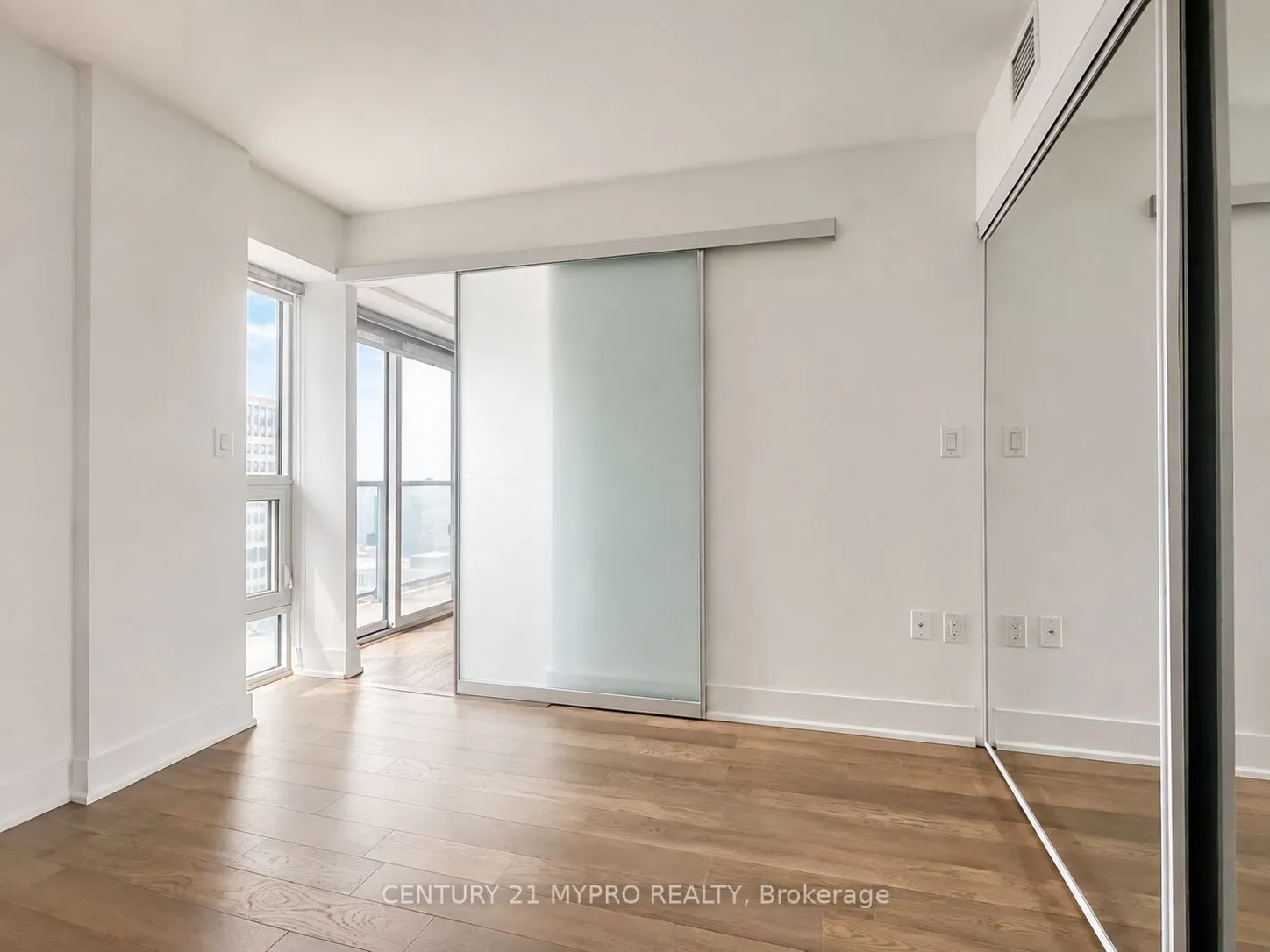 955 Bay Street #2707