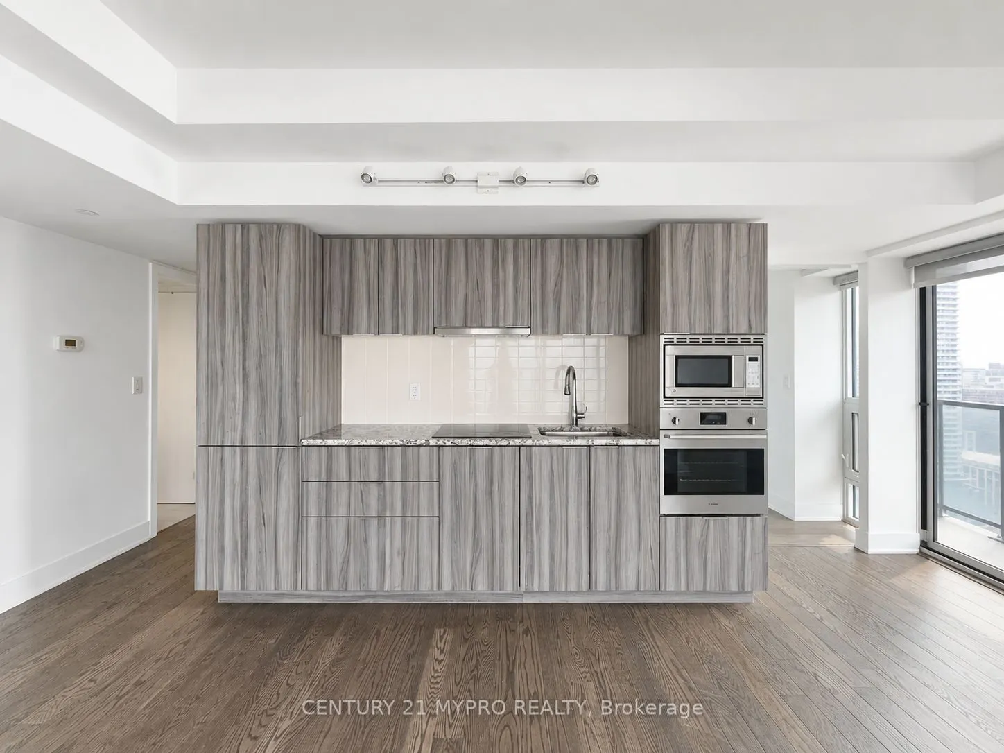 955 Bay Street #2707