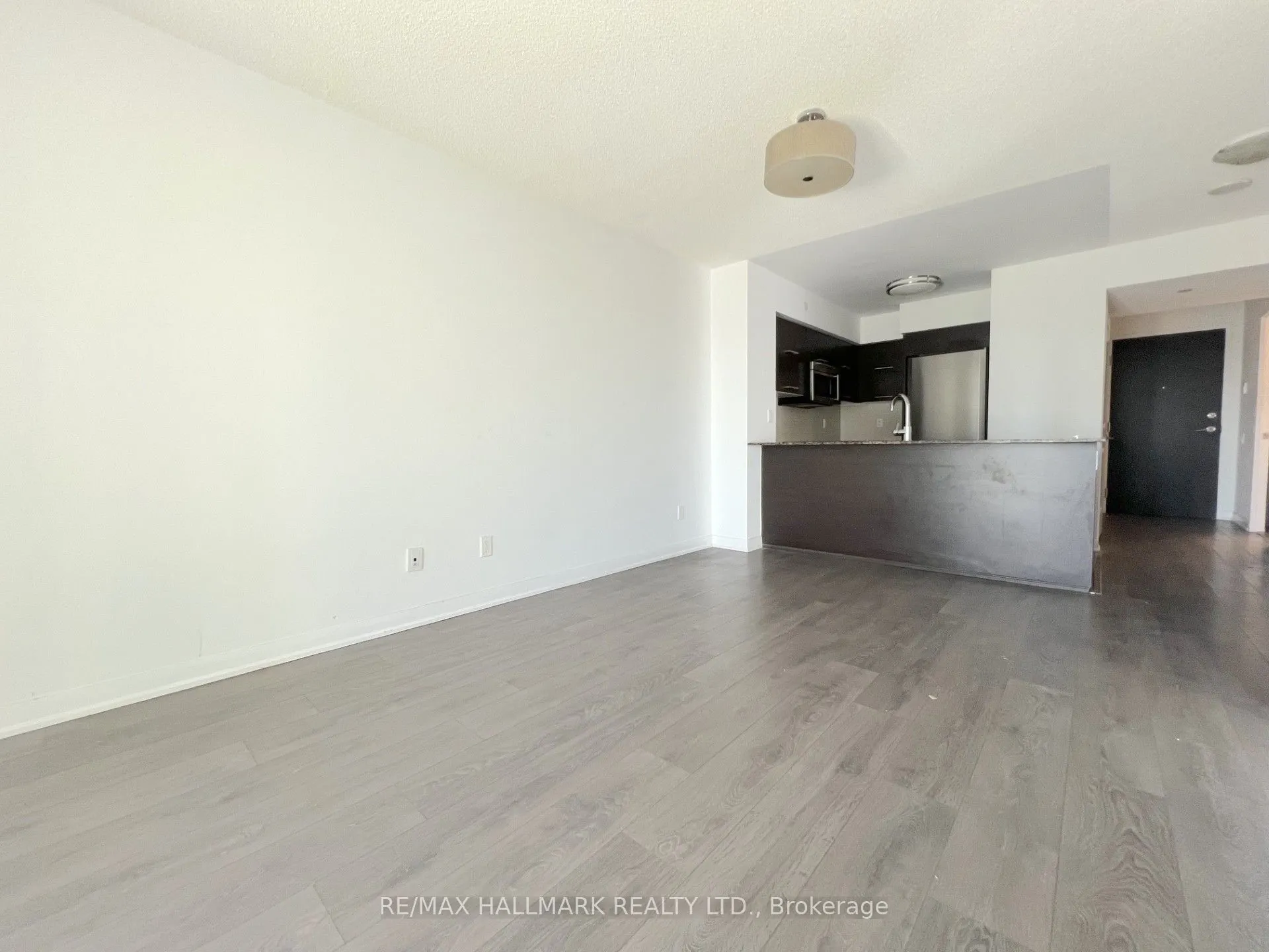 5162 Yonge Street #607