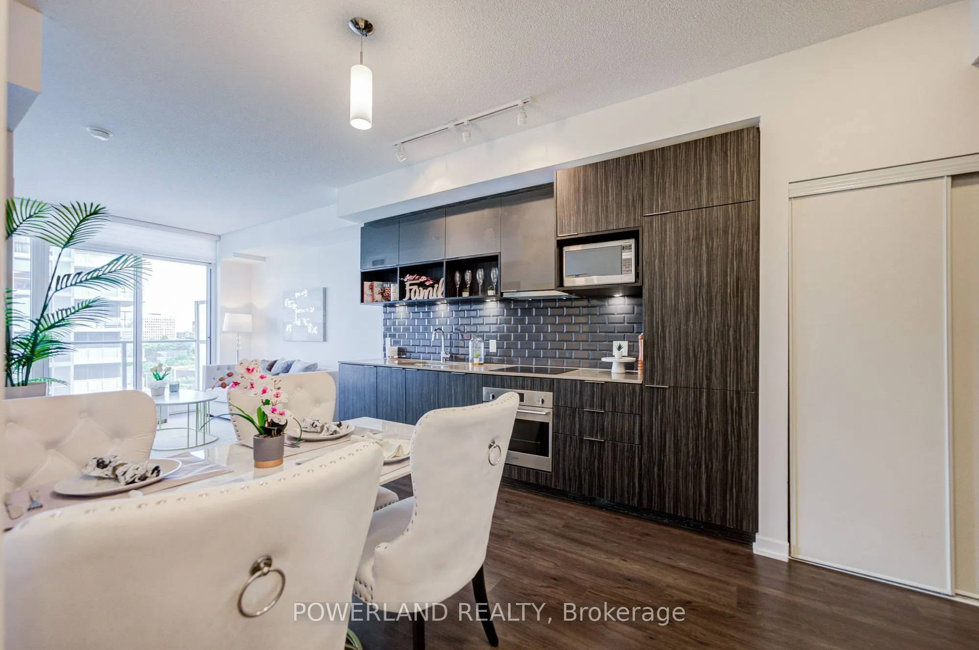 52 Forest Manor Road #807