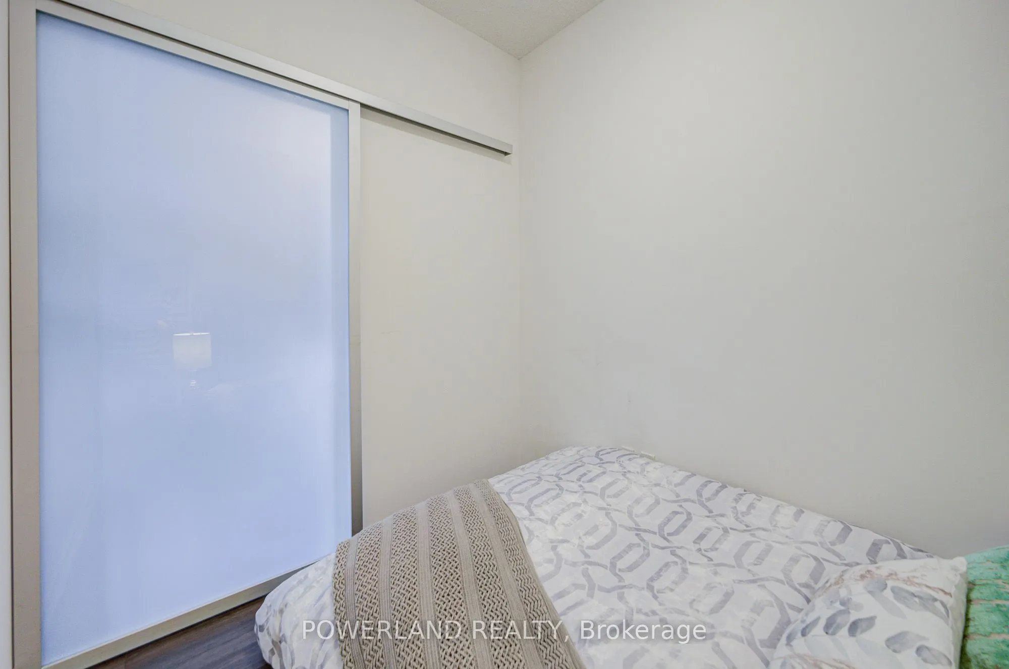 52 Forest Manor Road #807