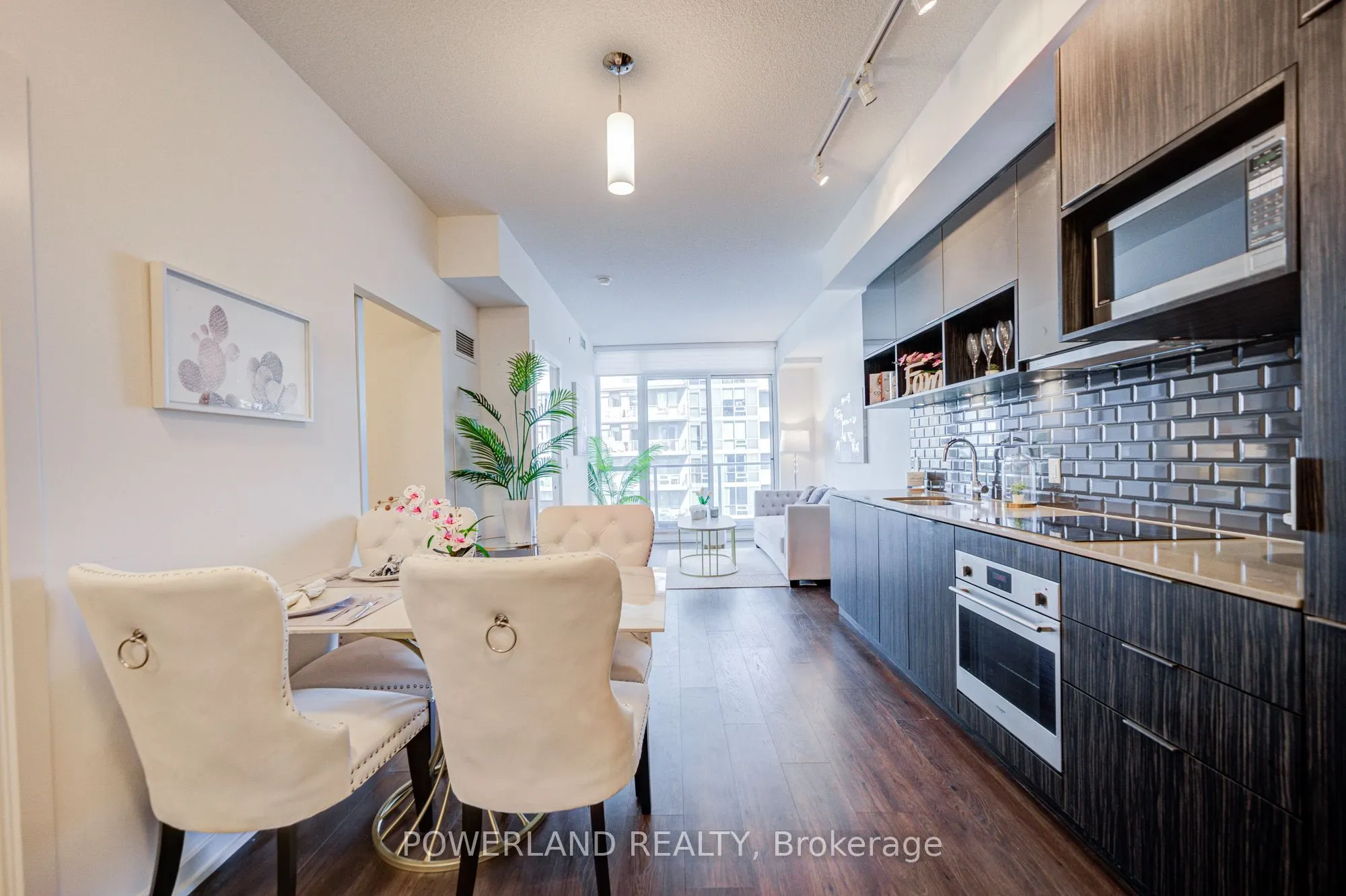 52 Forest Manor Road #807