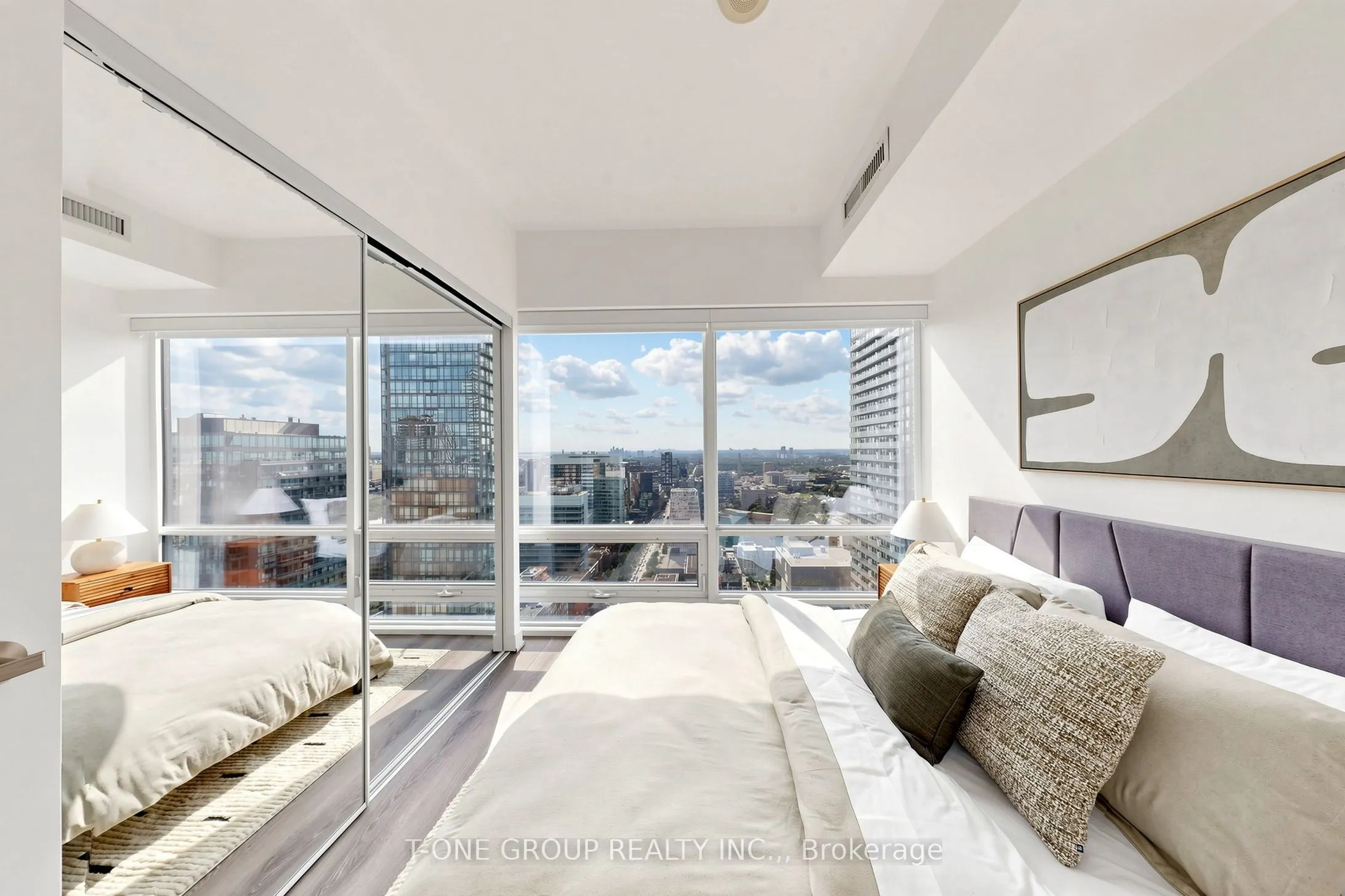 15 Grenville Street #3403
