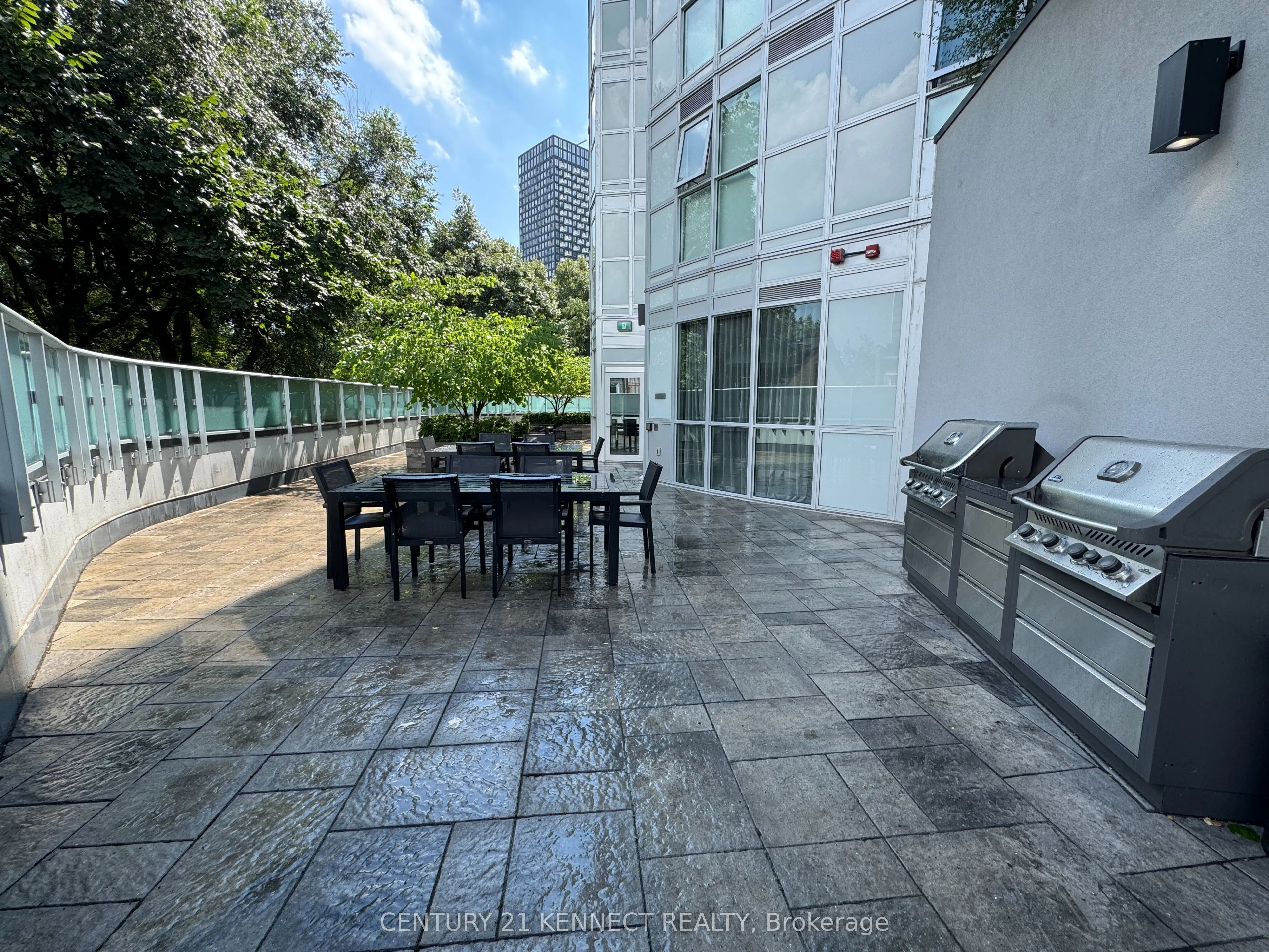 219 Dundas Street E #1703