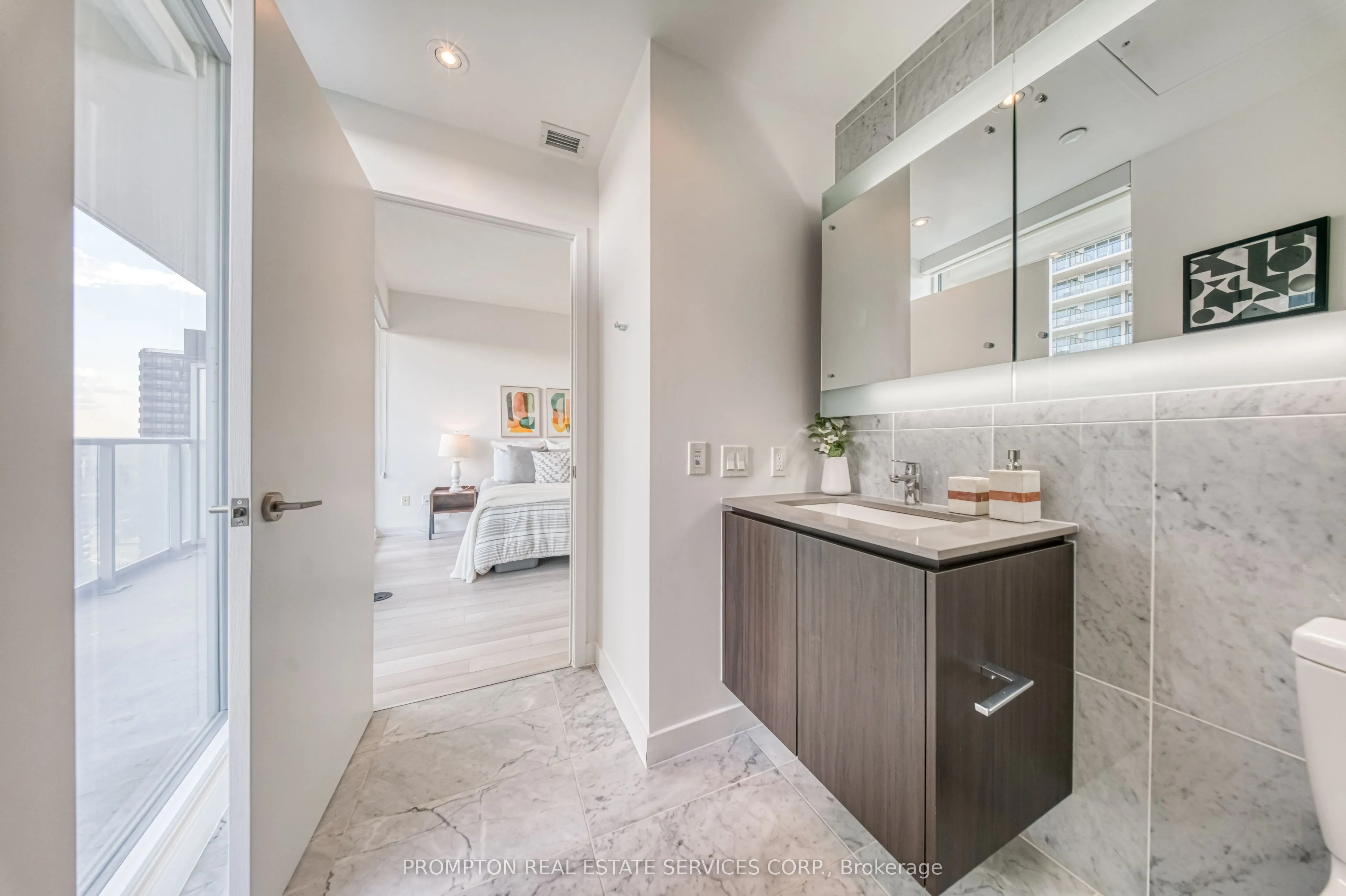 115 Mcmahon Drive #2511