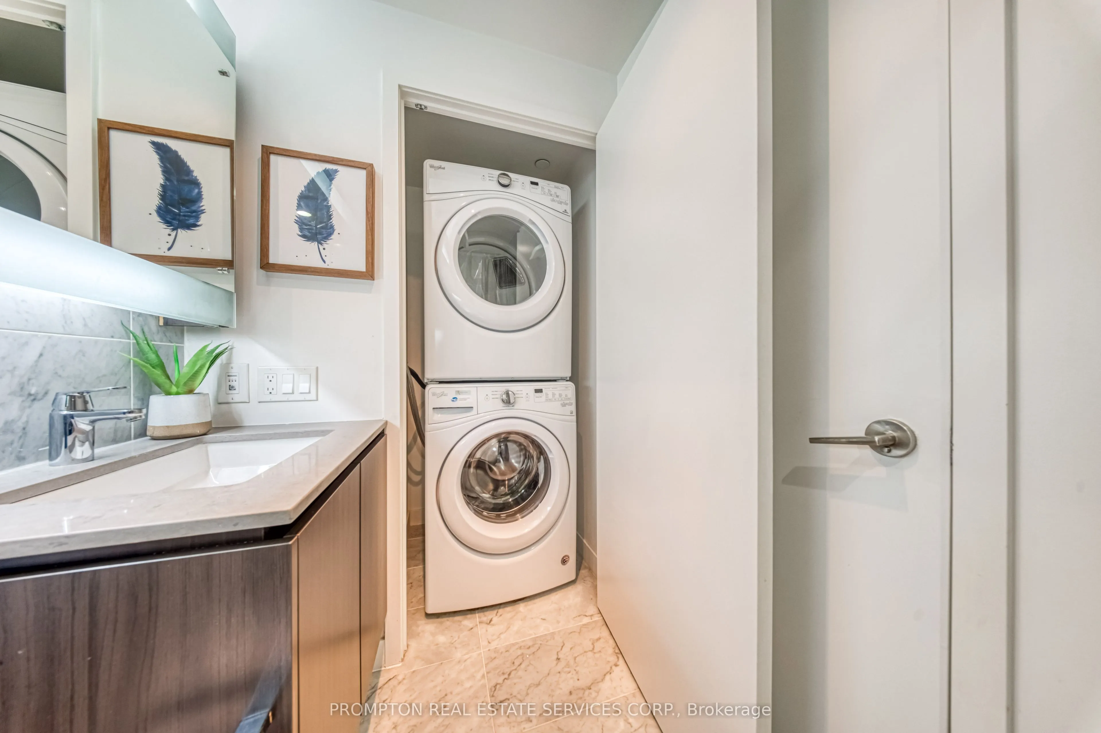 115 Mcmahon Drive #2511