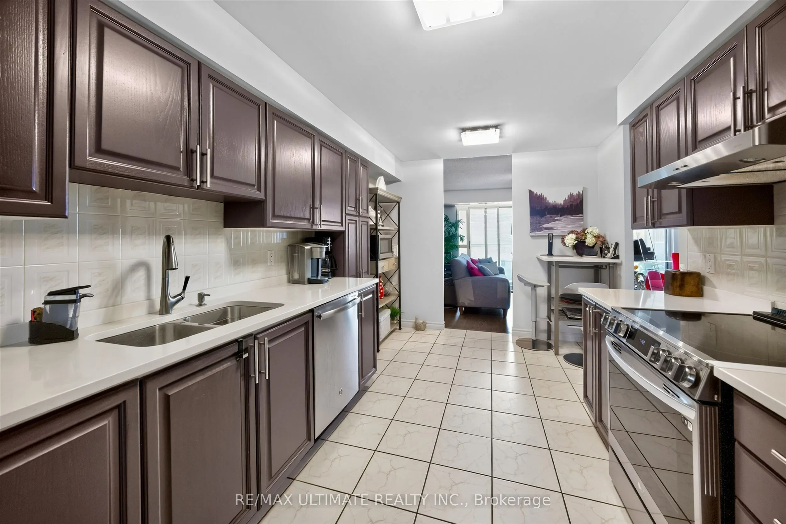 8 Covington Road #808