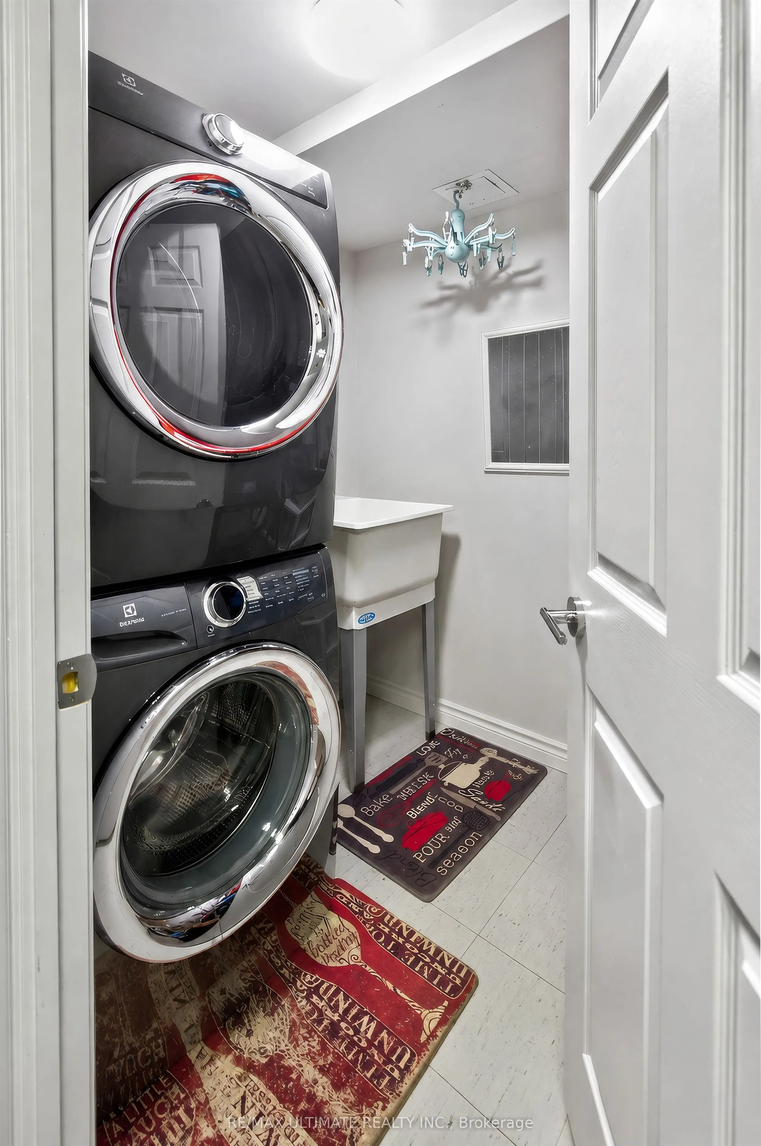 8 Covington Road #808
