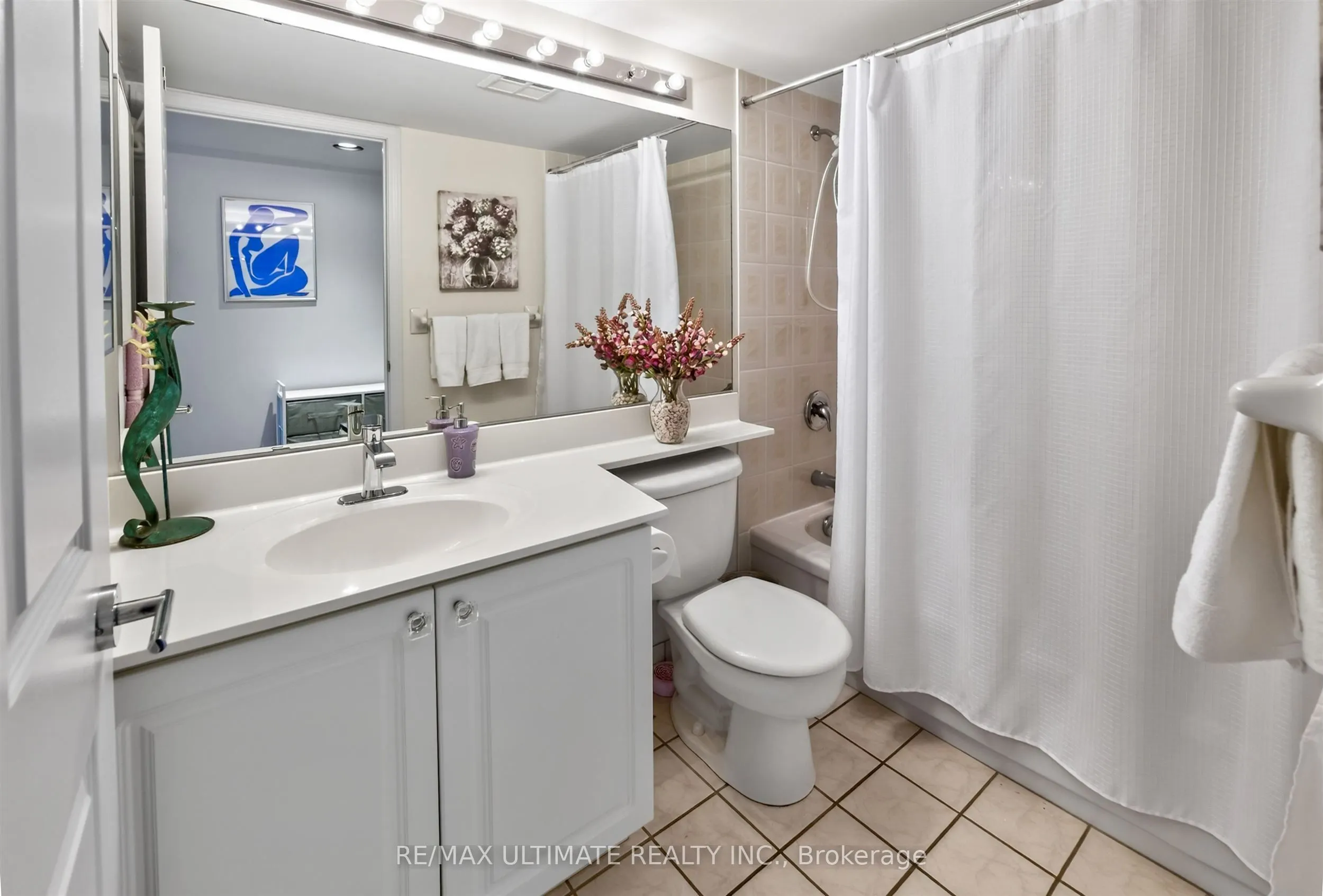 8 Covington Road #808