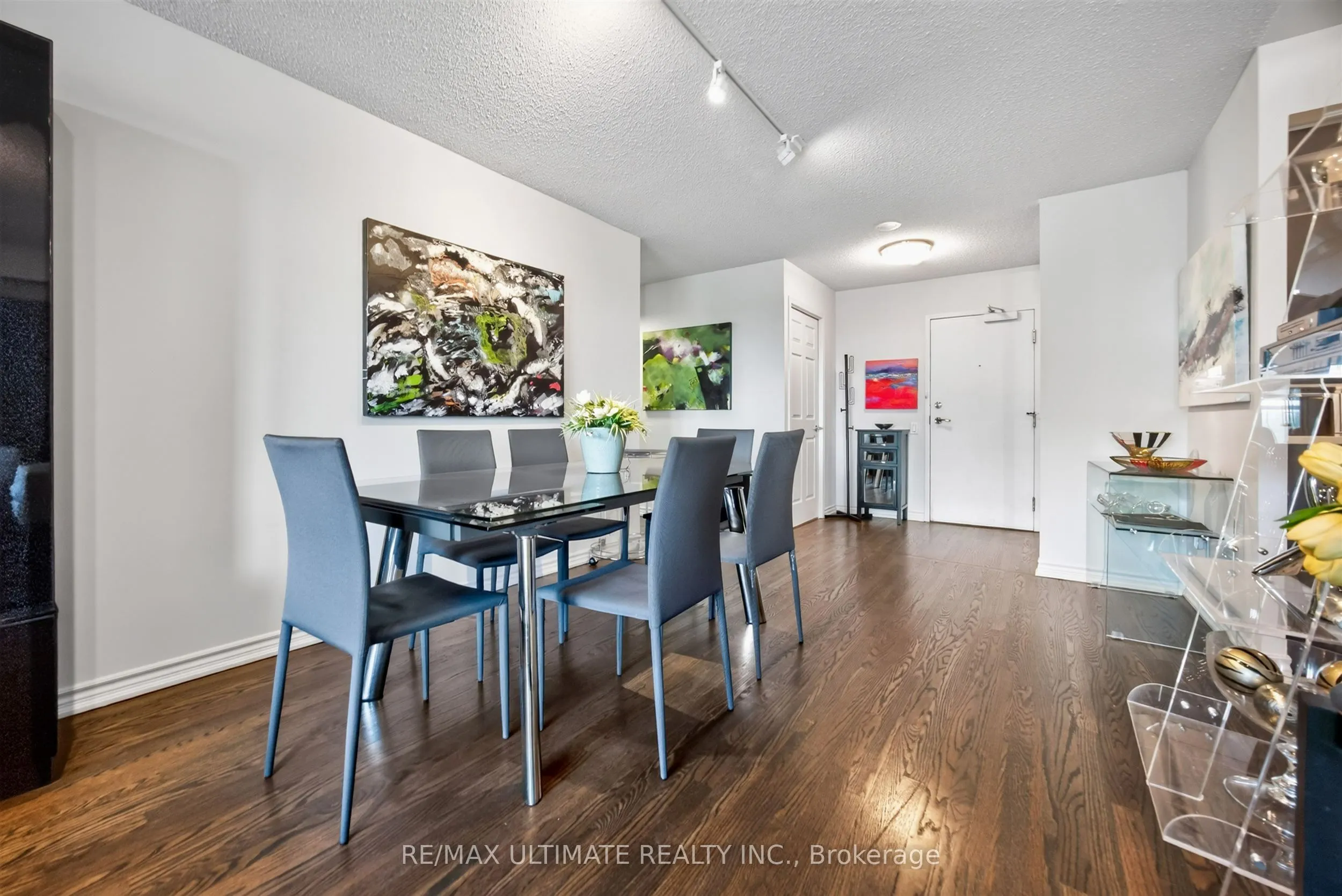 8 Covington Road #808