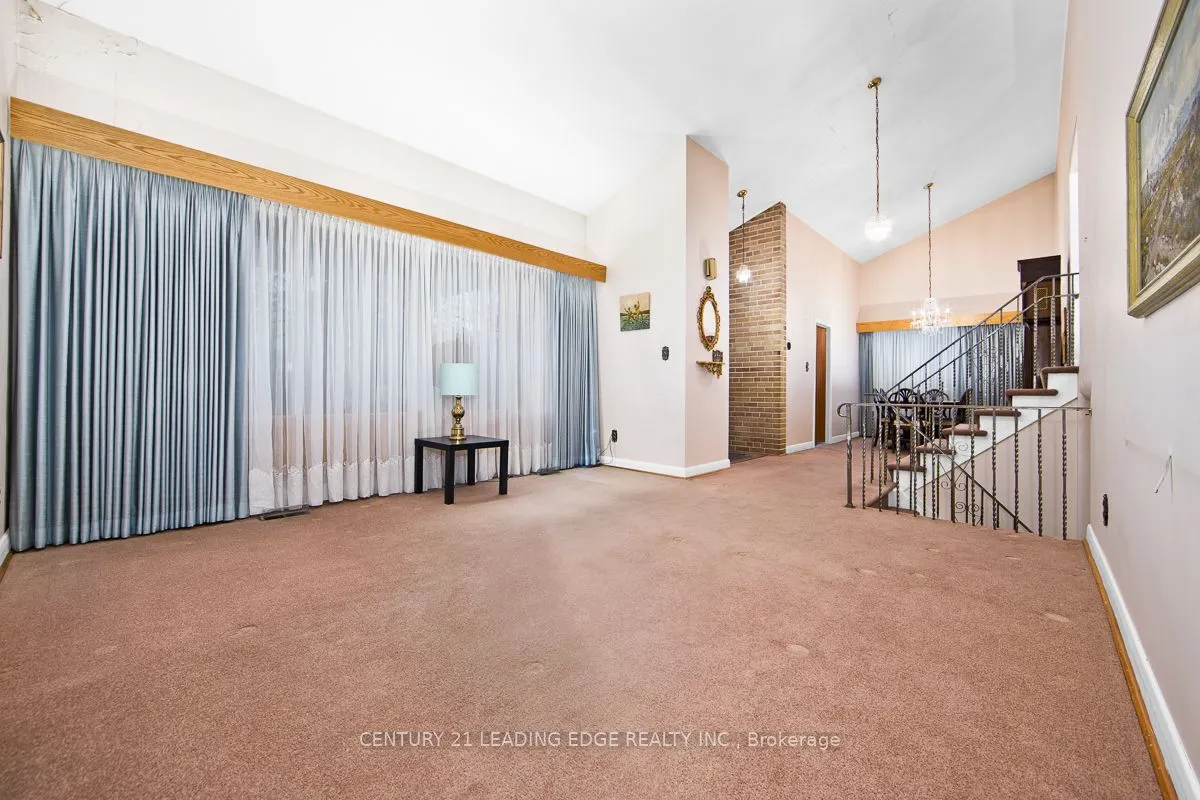 1 Bradgate Road