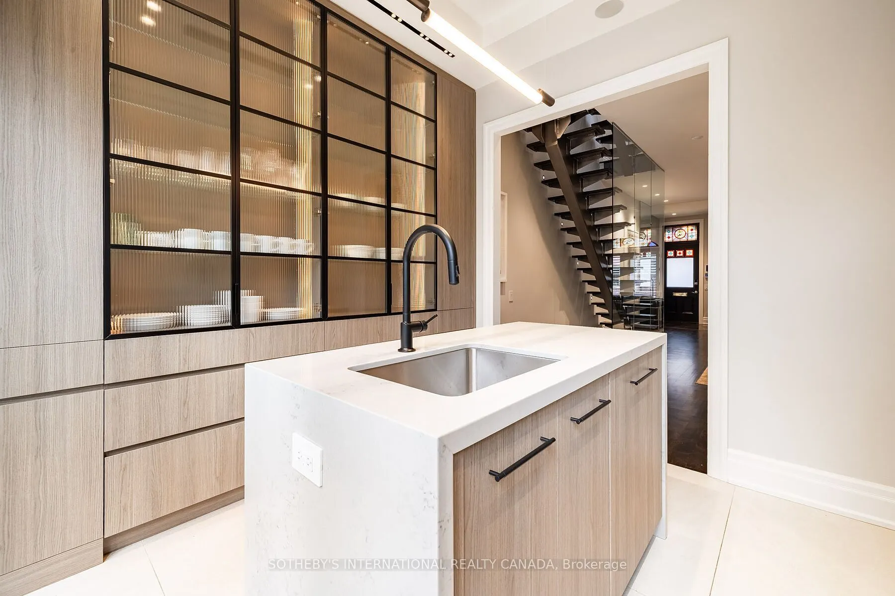 33 Tranby Avenue