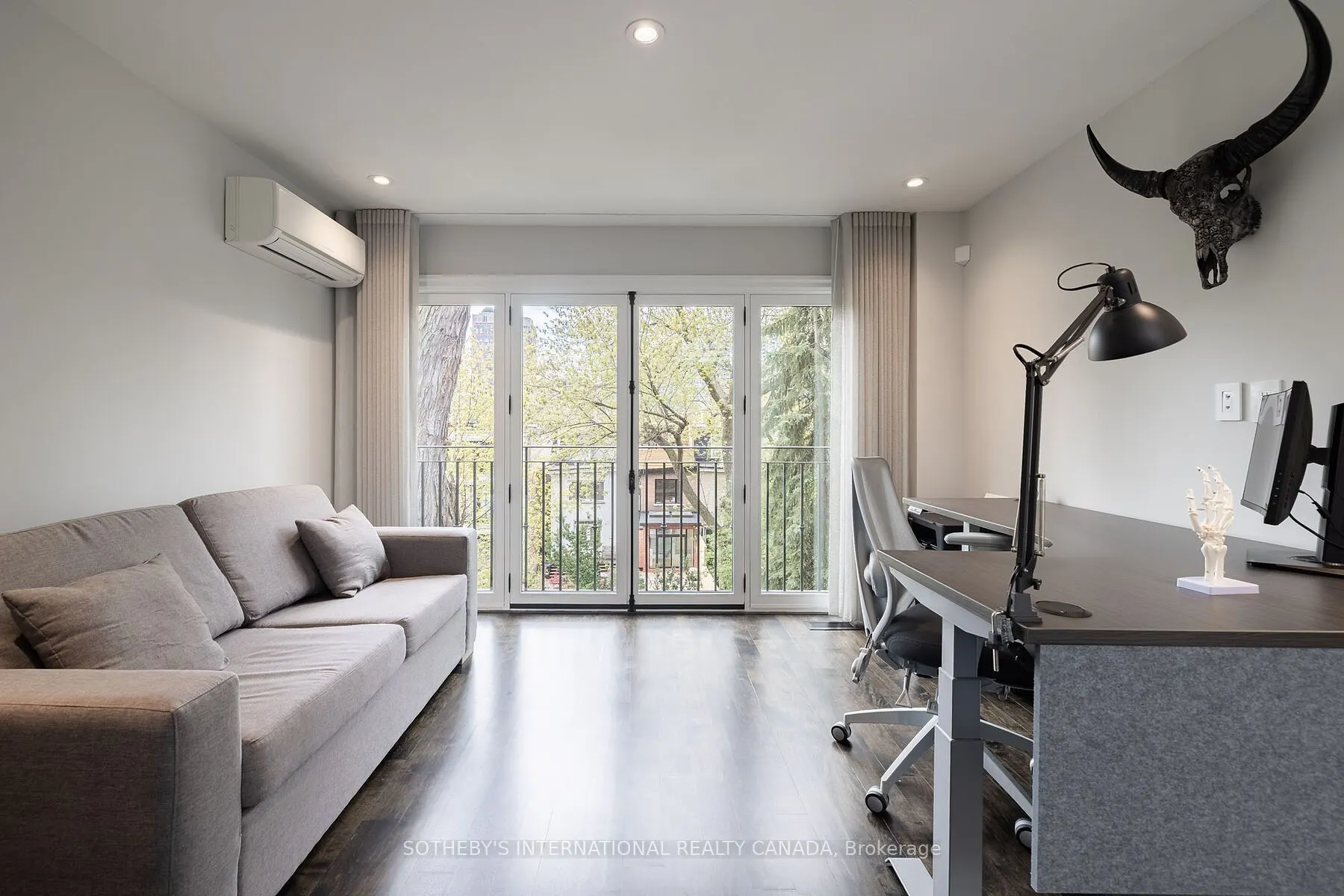 33 Tranby Avenue