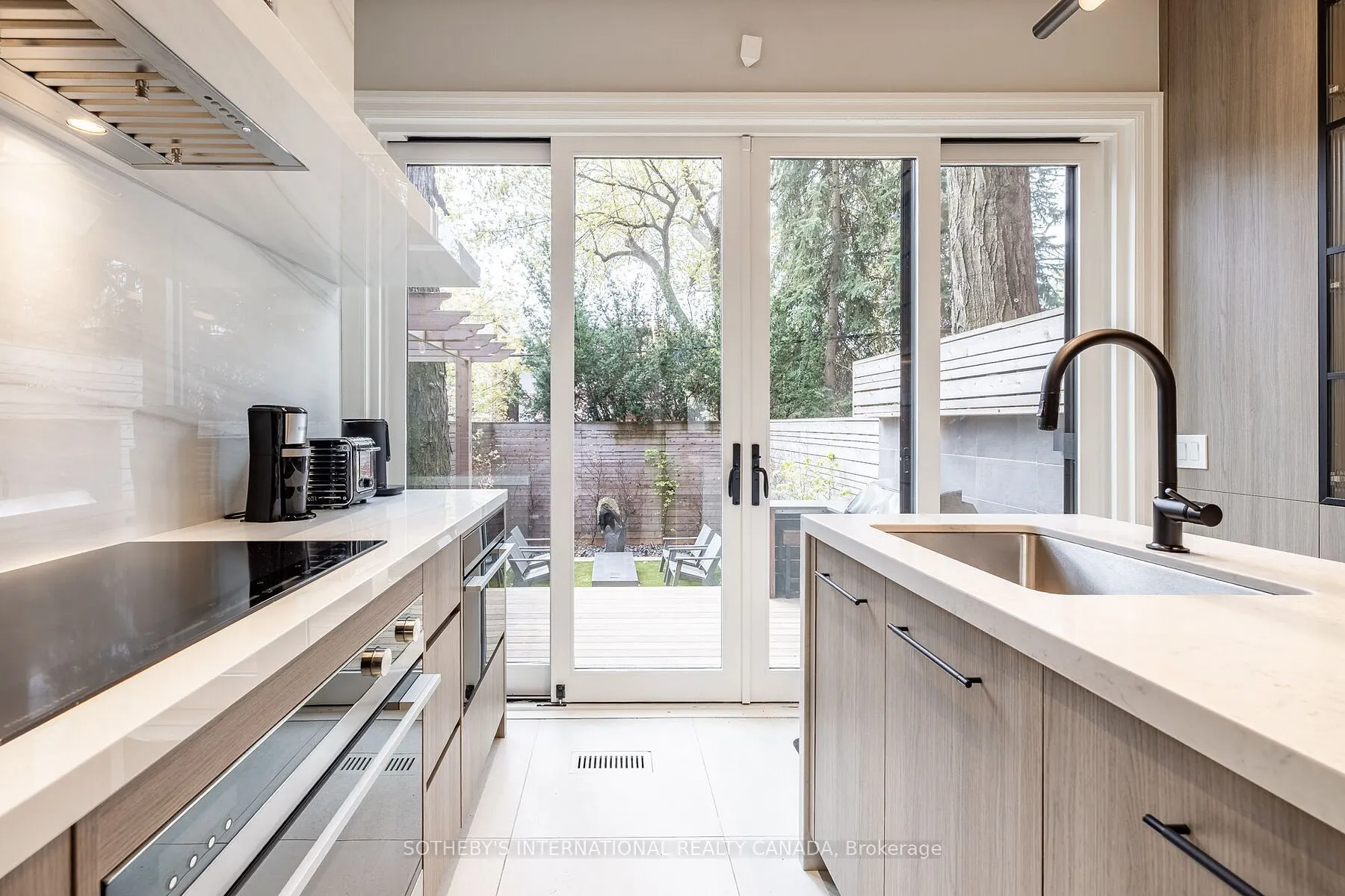 33 Tranby Avenue