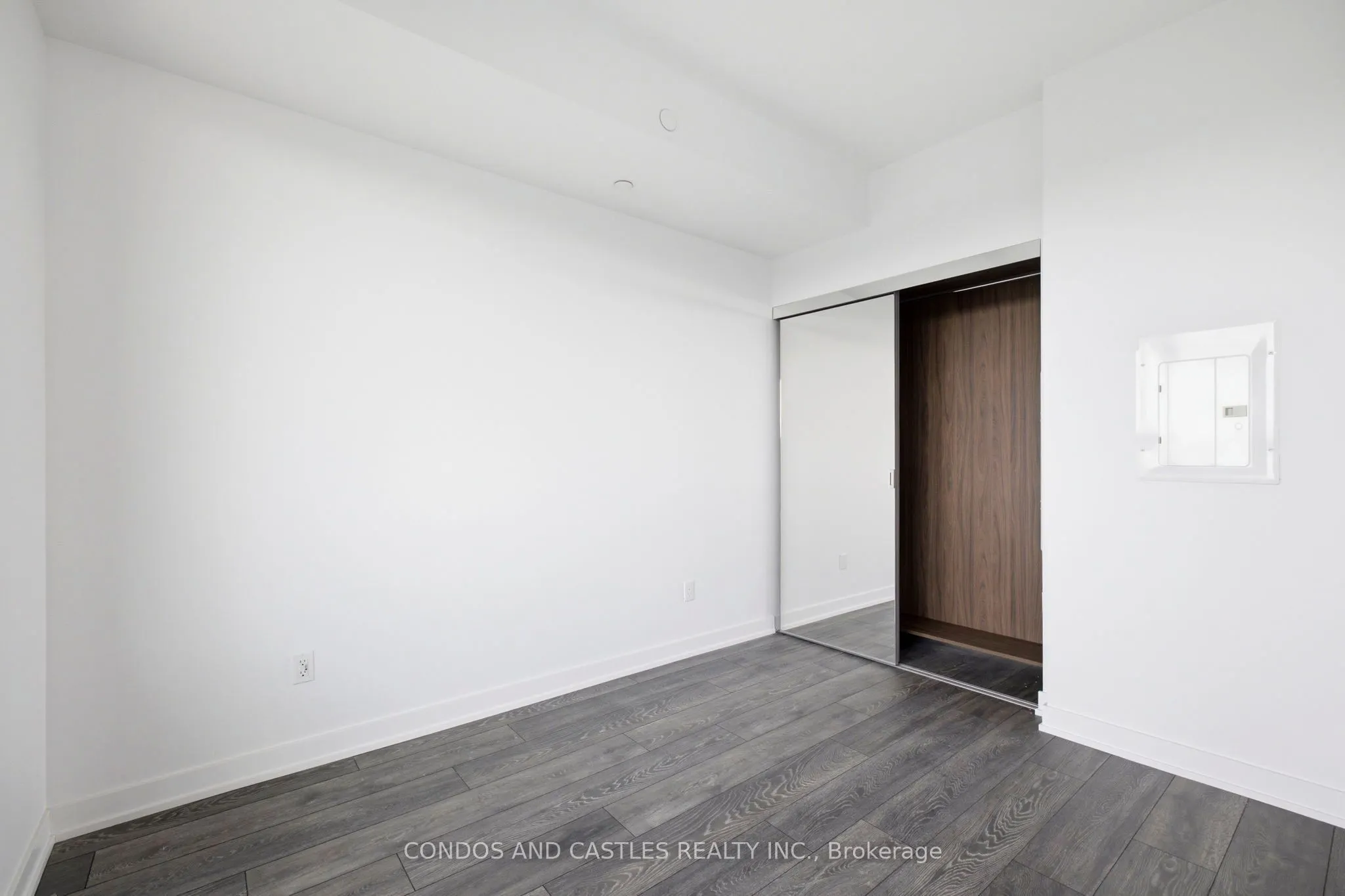 29 Green Trail Court #1805