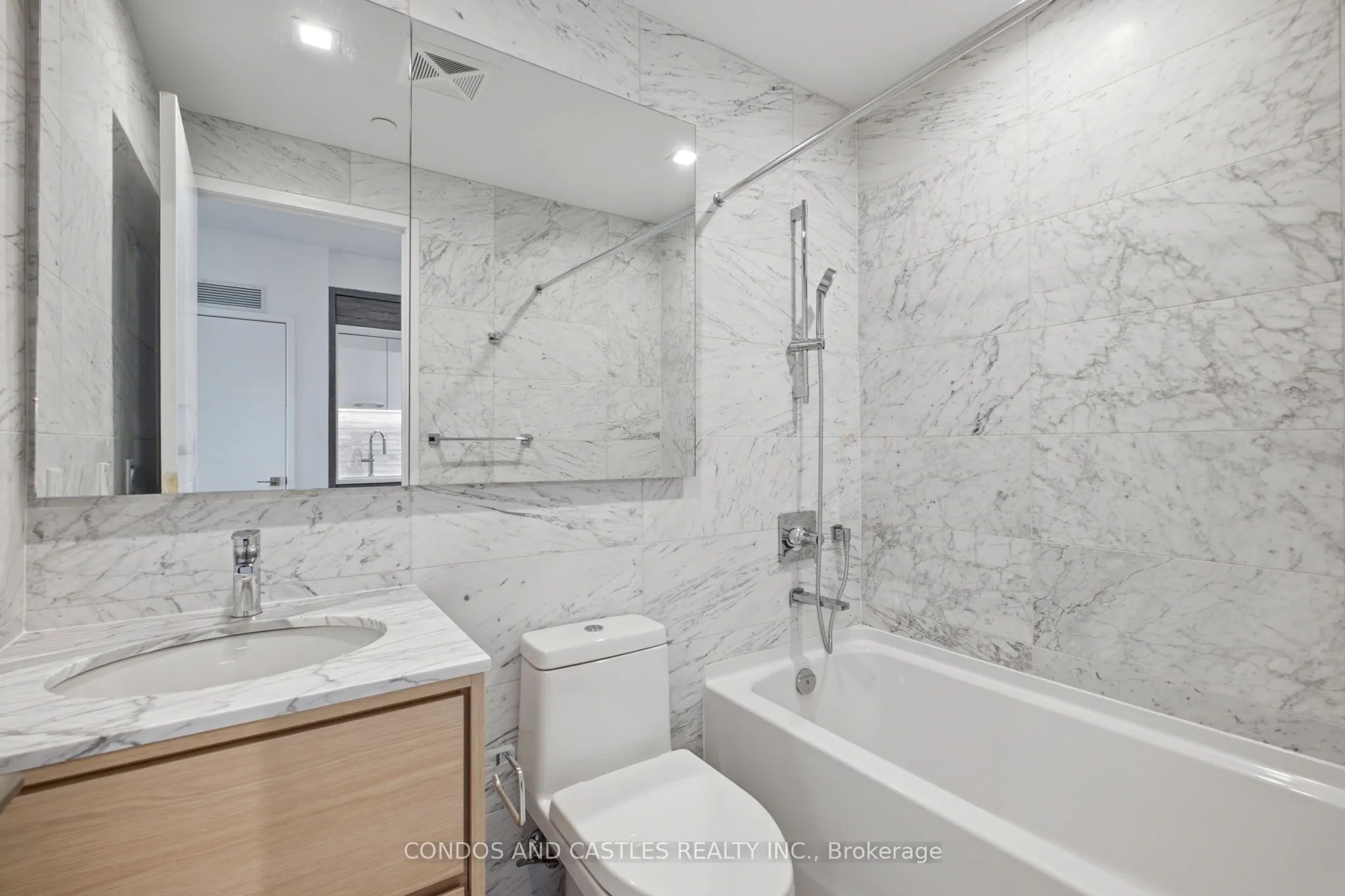29 Green Trail Court #1805