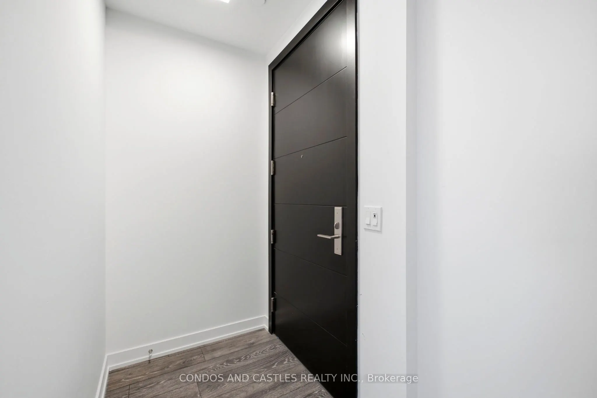 29 Green Trail Court #1805
