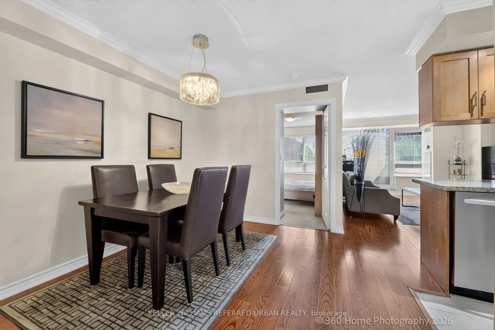 250 Wellington Street W #339