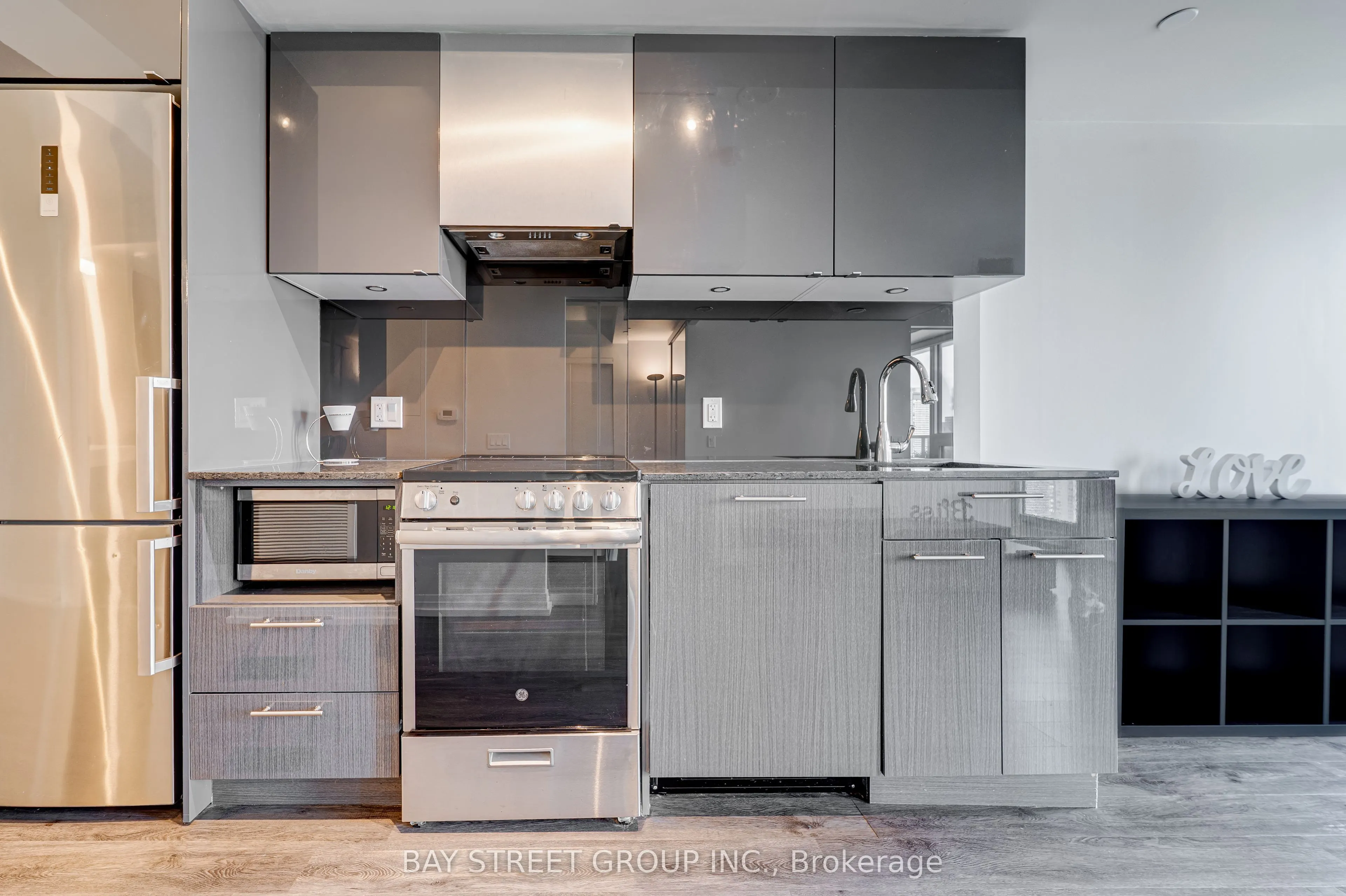 251 Jarvis Street #3809