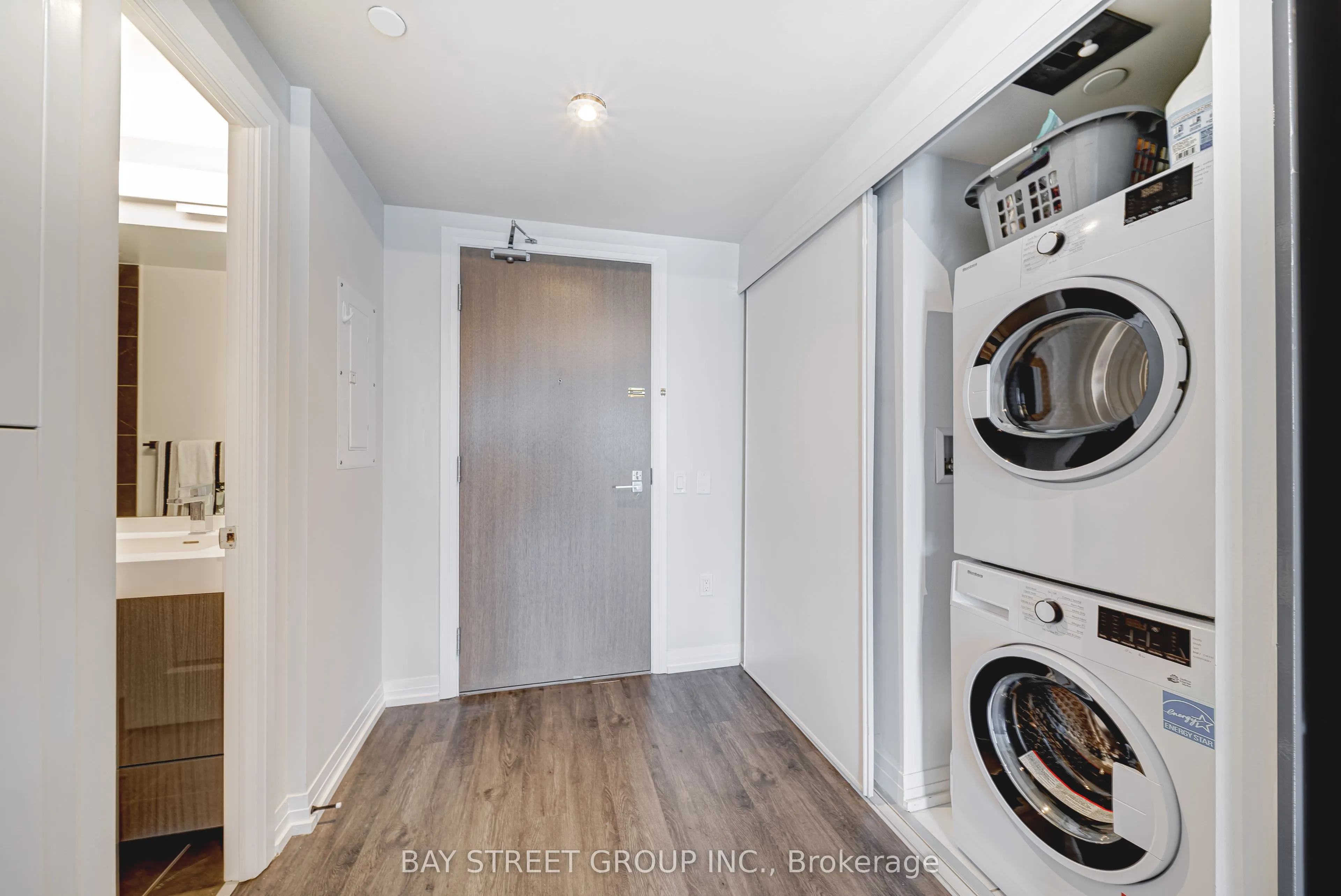251 Jarvis Street #3809