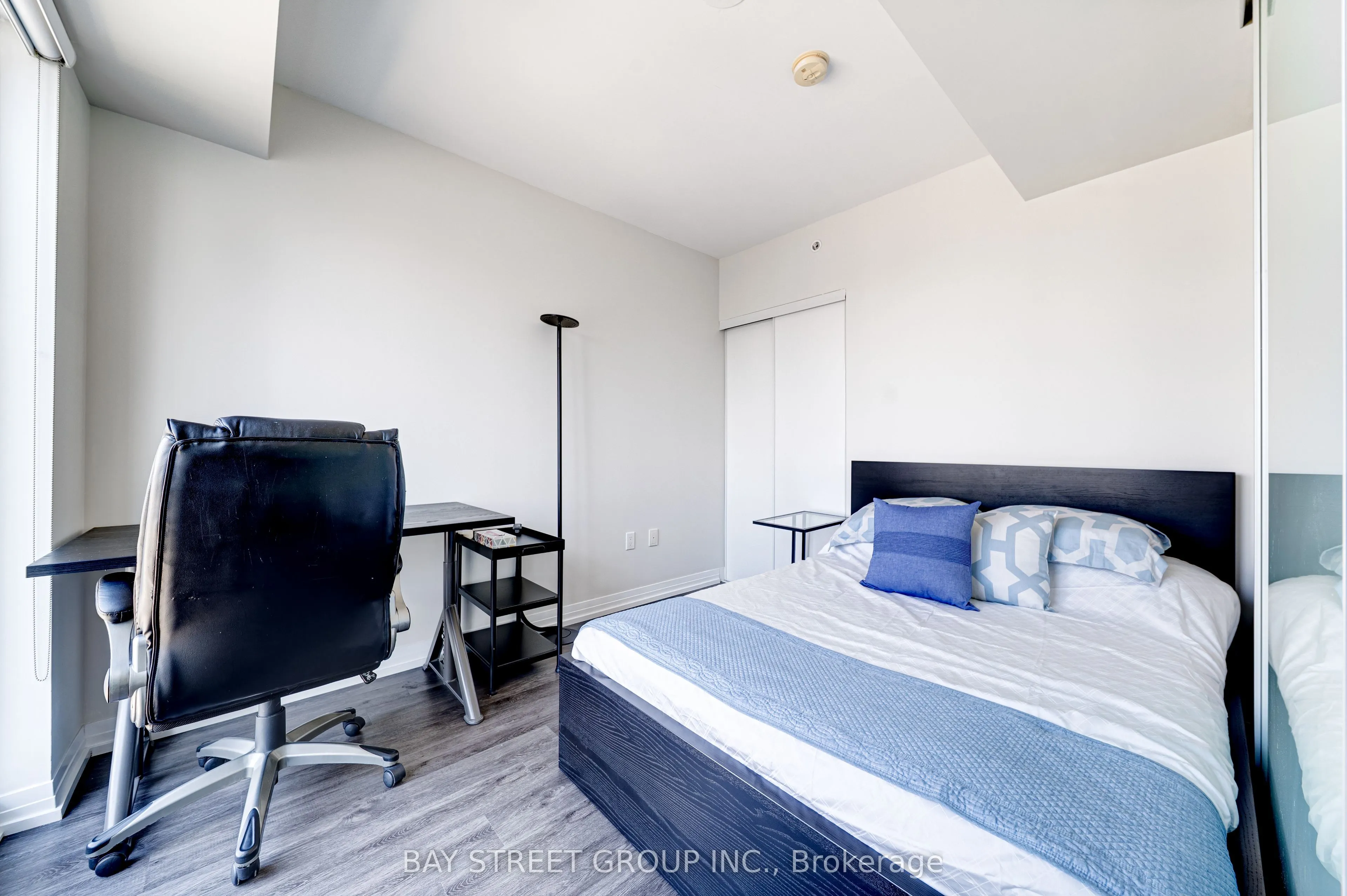 251 Jarvis Street #3809