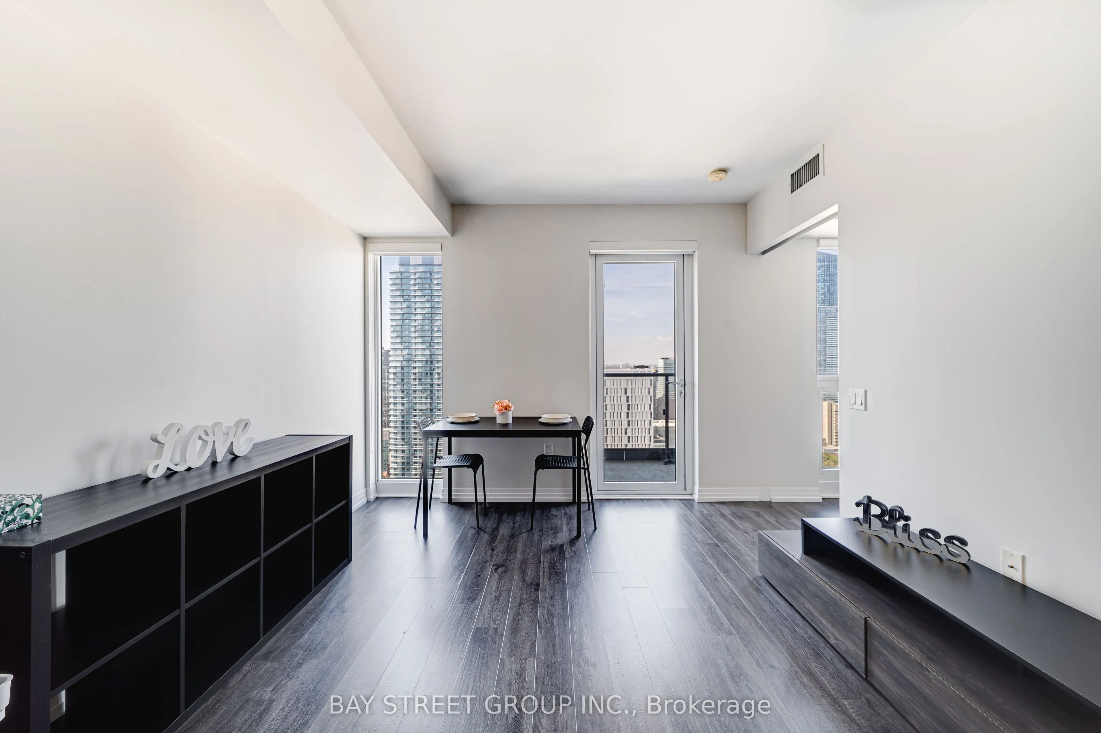 251 Jarvis Street #3809