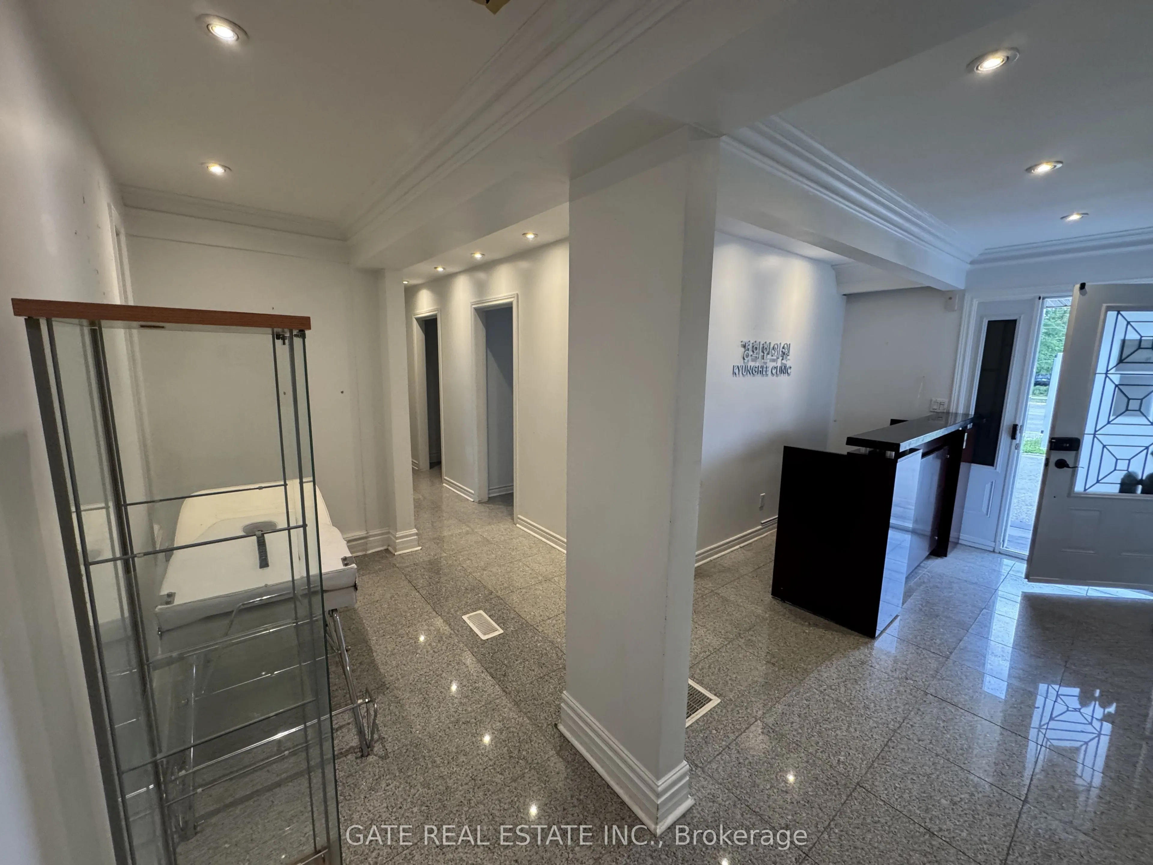 271 Finch Avenue W